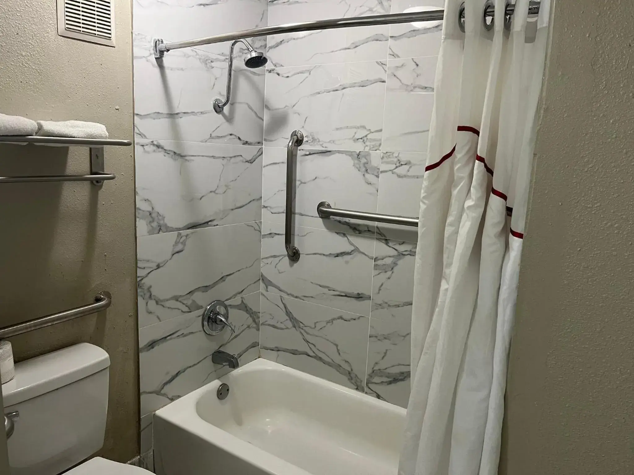 Bathroom in Red Roof Inn Kimball, TN I-24 Bathroom in Red Roof Inn Kimball, TN I-24