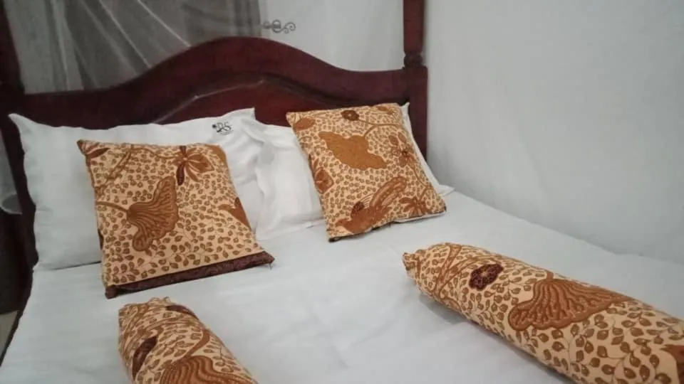 Bed in Riverside Resort Hotel Kabale