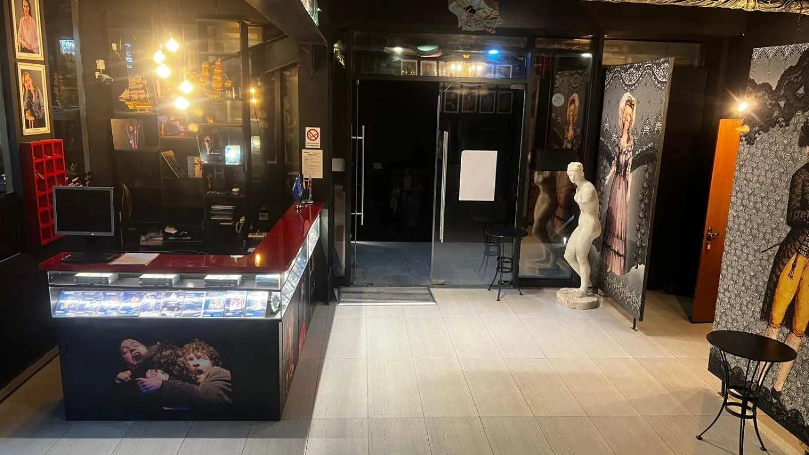 Hotel Liberty Theatre