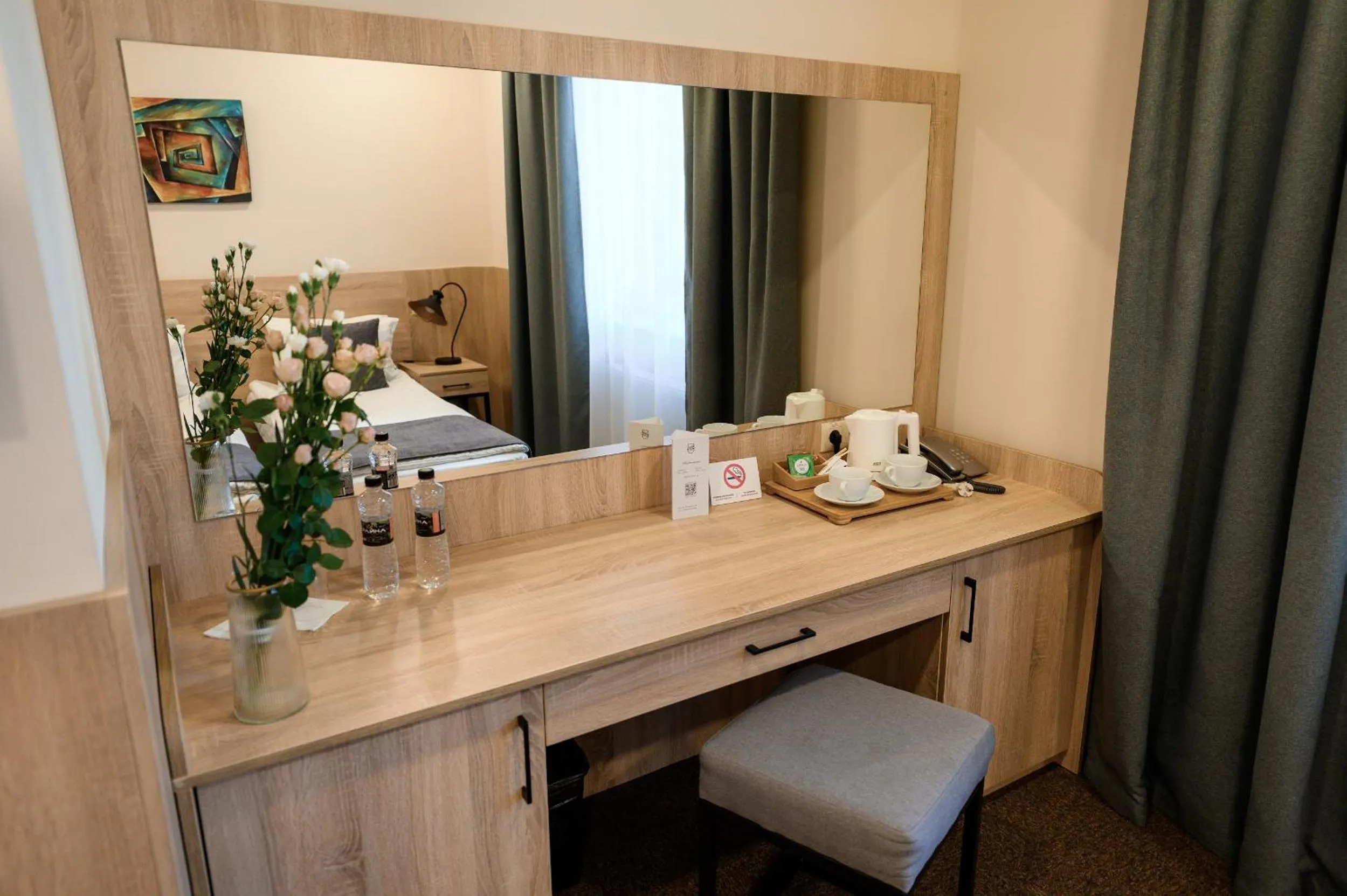 Photo of the whole room, Bed in Nota Bene Loft