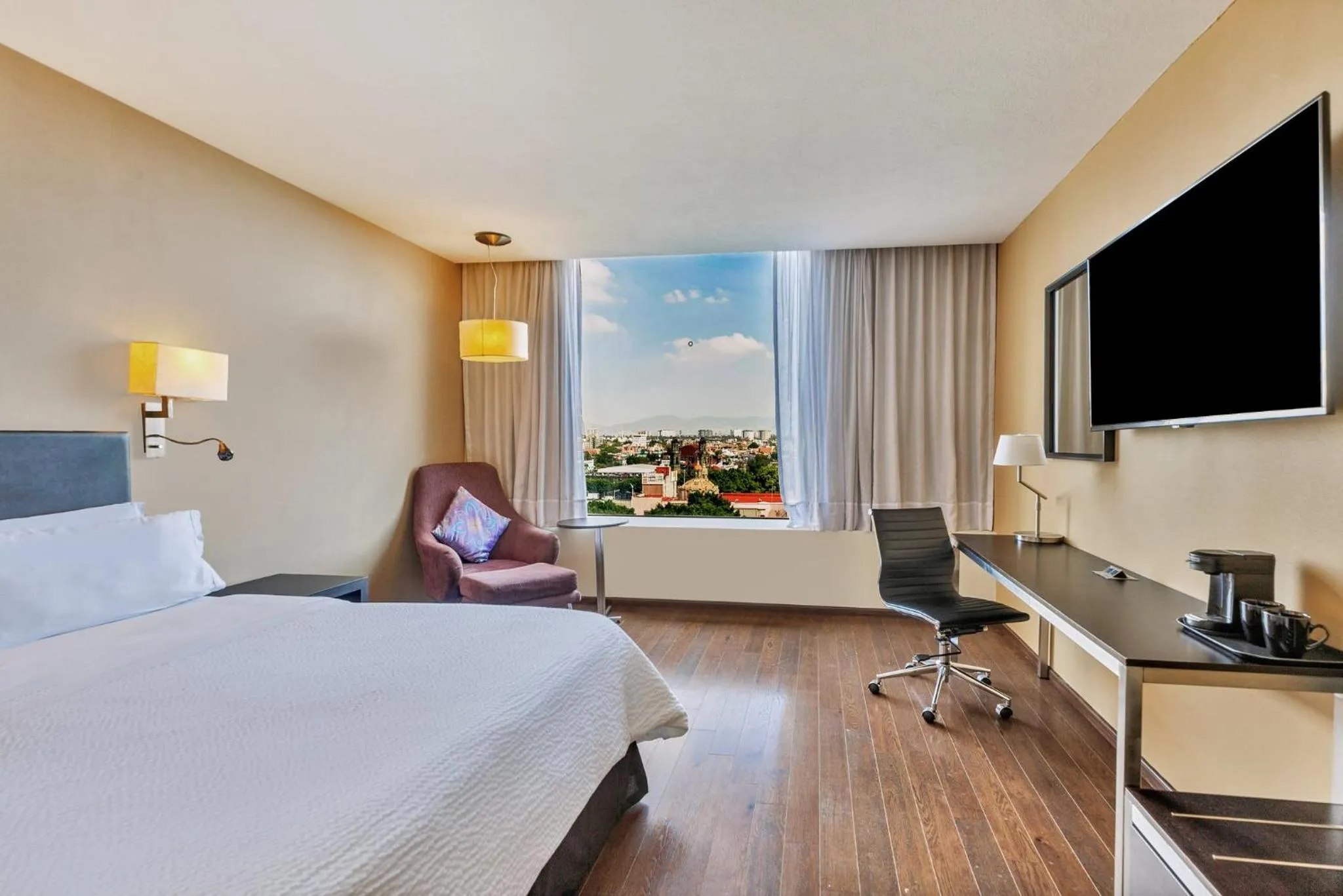 Bedroom, Bed in Fiesta Inn Centro Historico