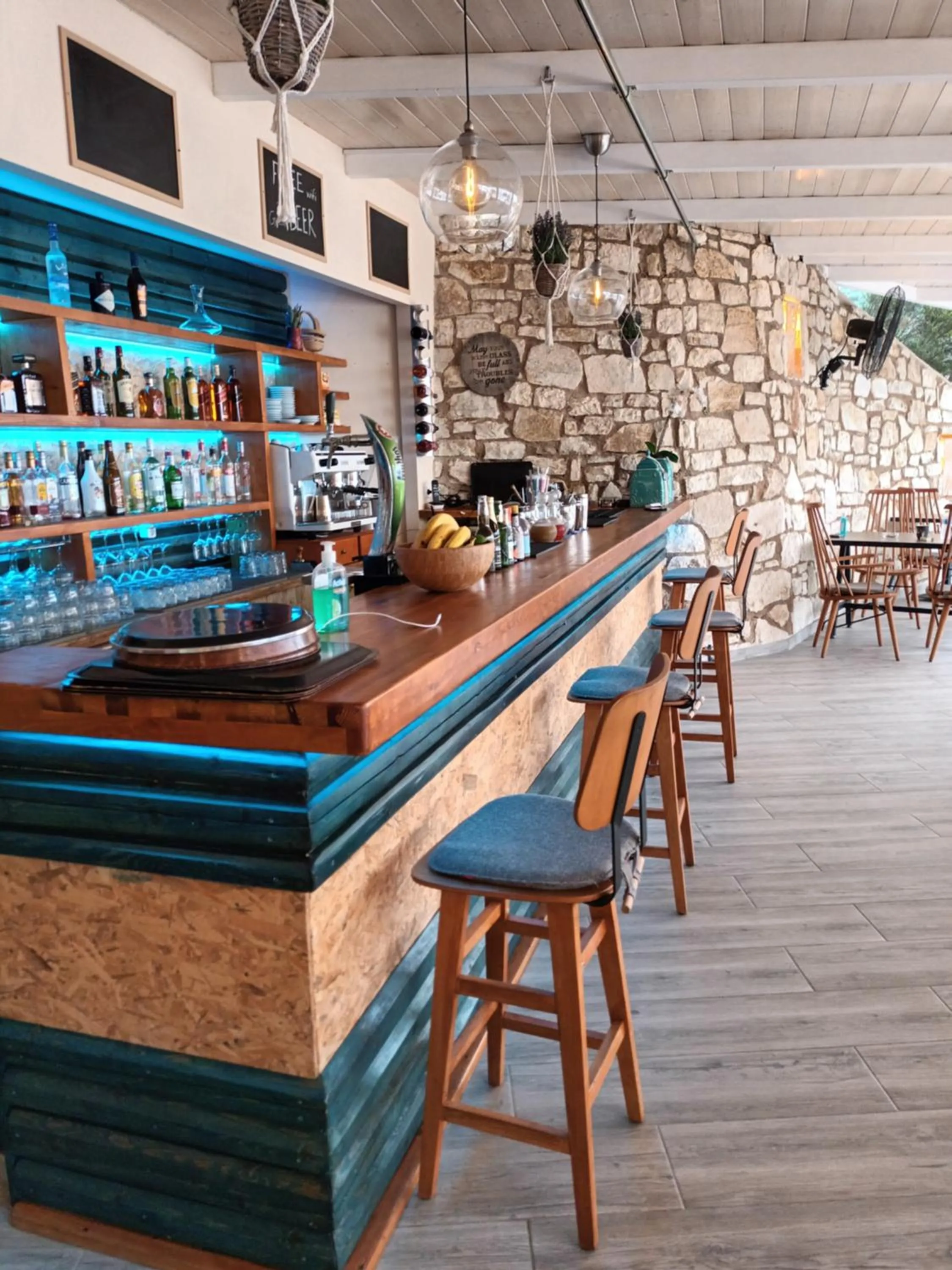 Lounge or bar in Agnanti