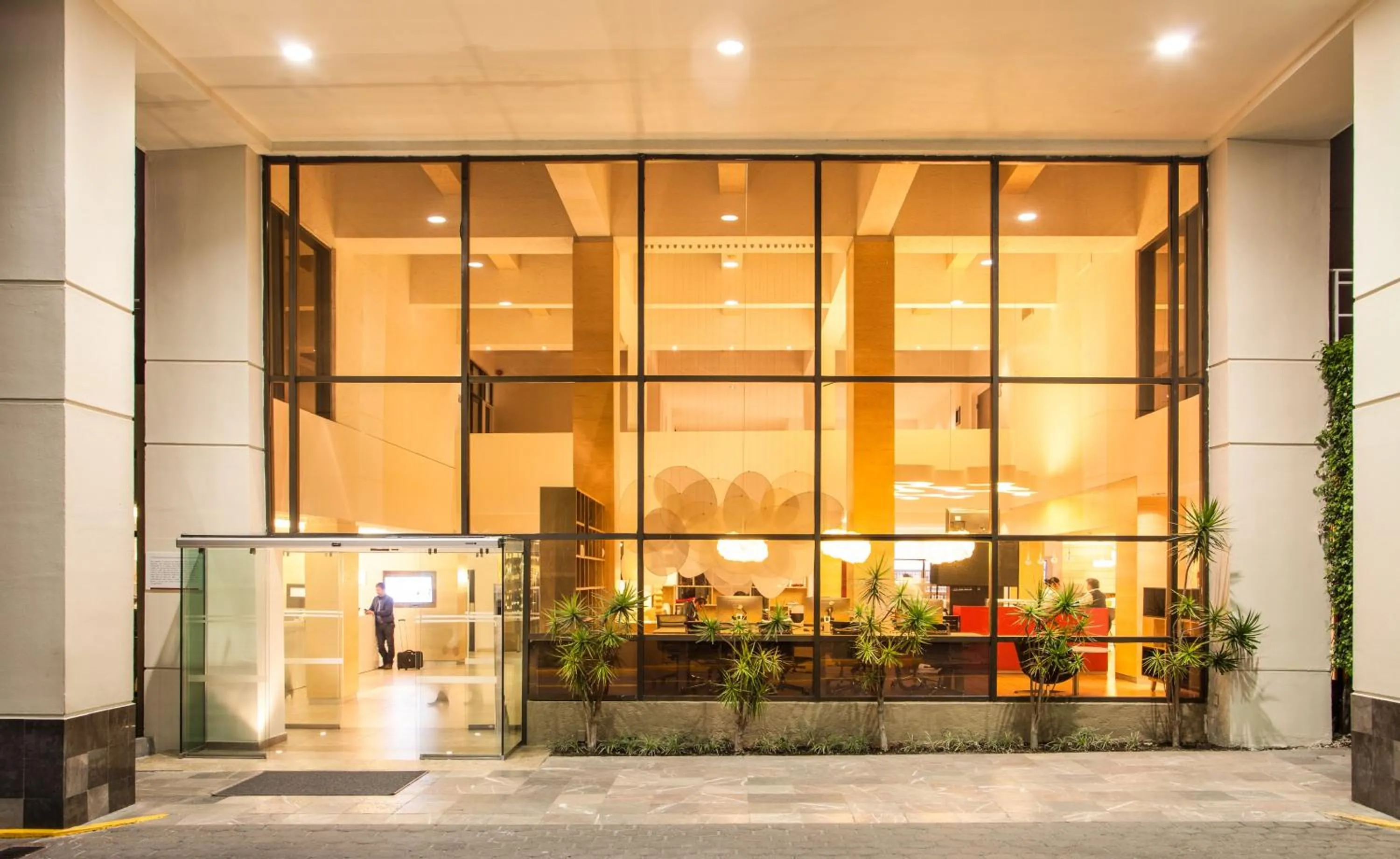 Property building in Fiesta Inn Ciudad de México Aeropuerto