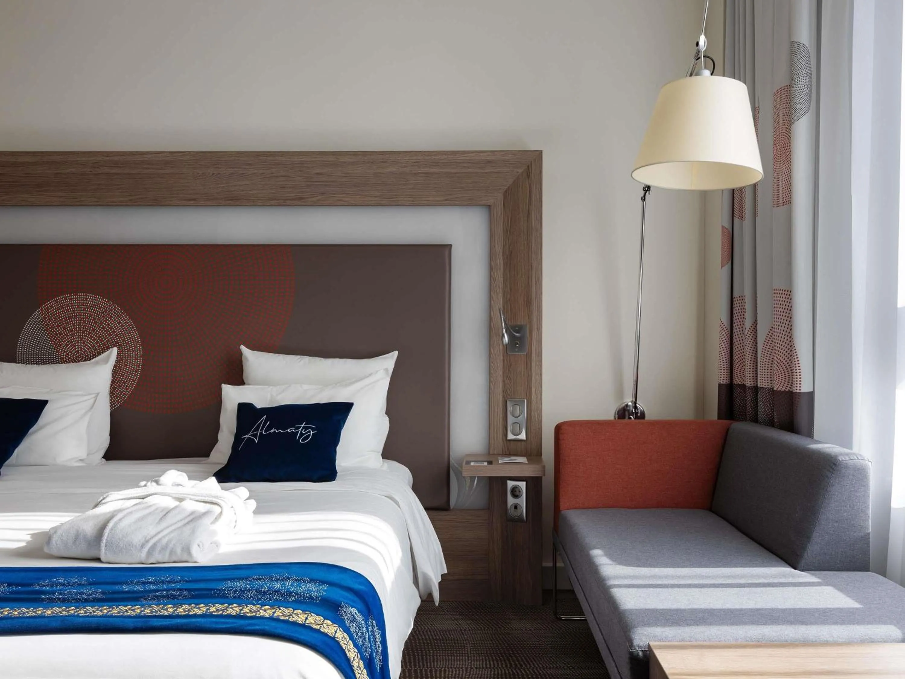 Bedroom, Bed in Novotel Almaty City Center