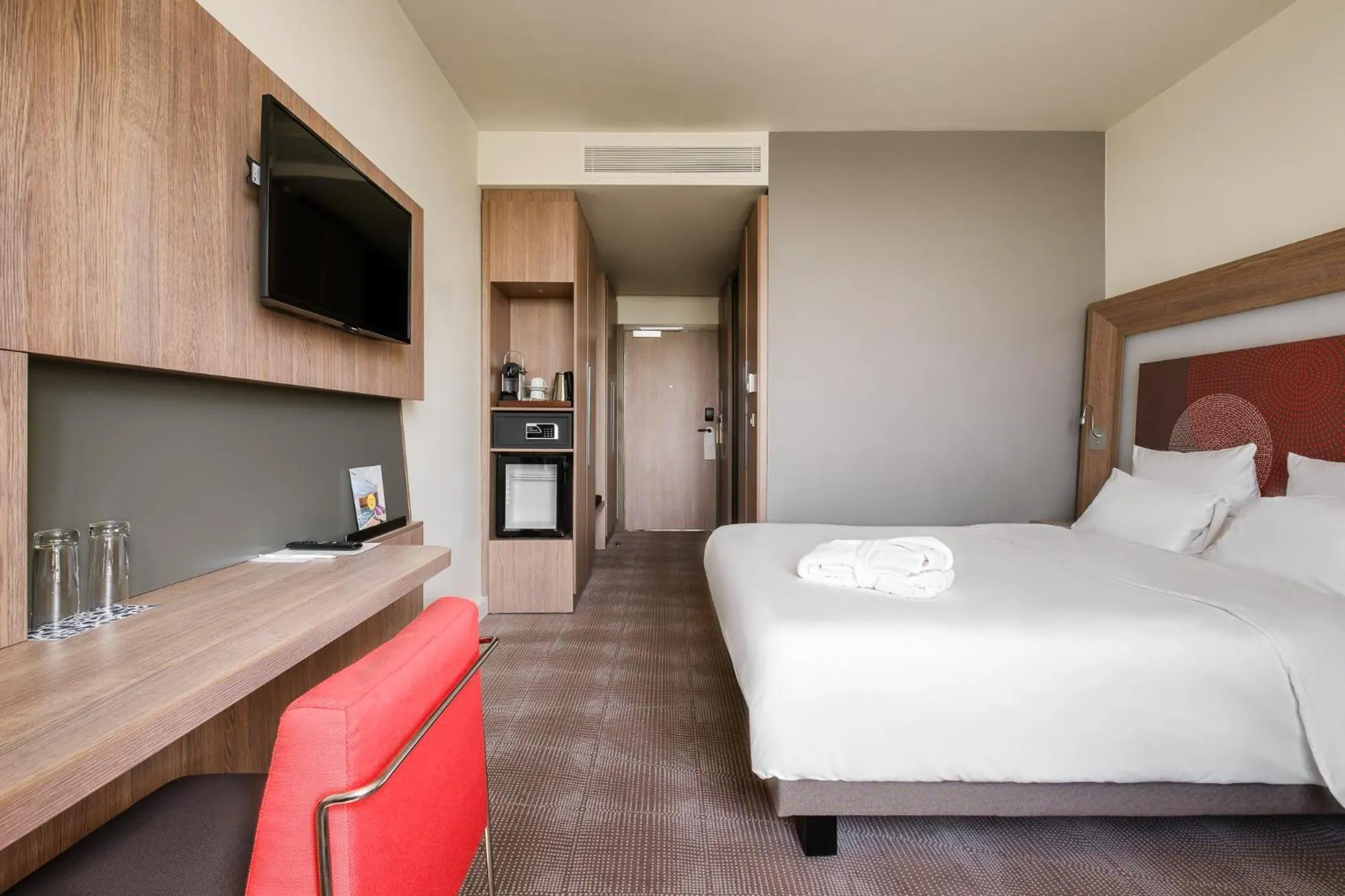 TV and multimedia, Bed in Novotel Almaty City Center