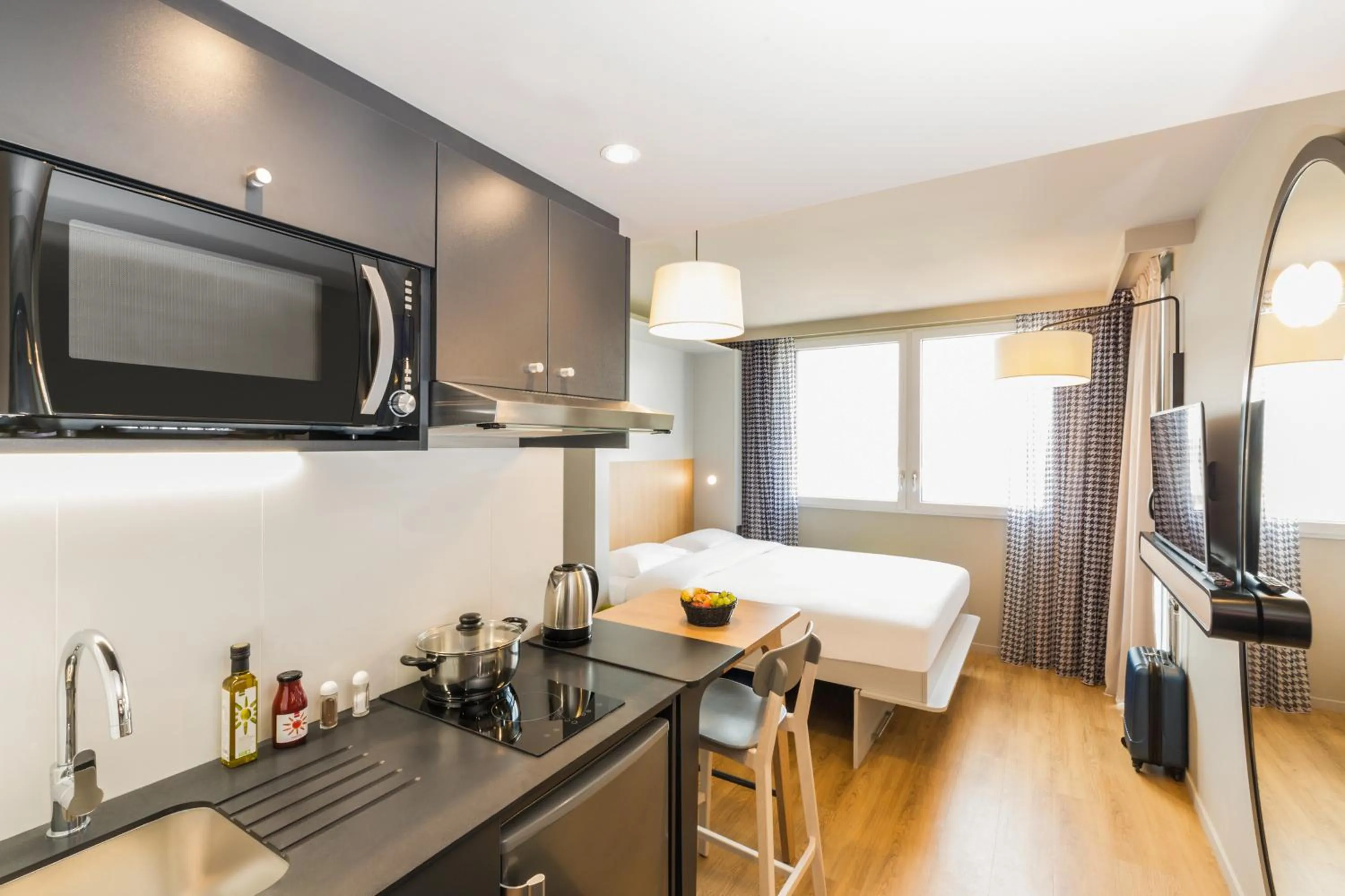 Bed in Aparthotel Adagio access Palaiseau Saclay