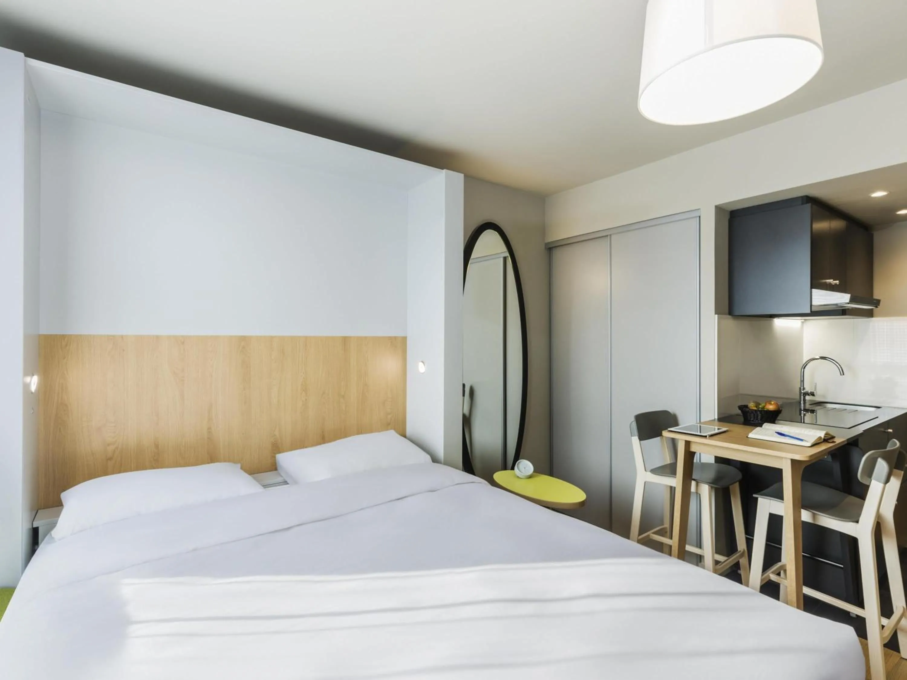 Bedroom, Bed in Aparthotel Adagio access Palaiseau Saclay