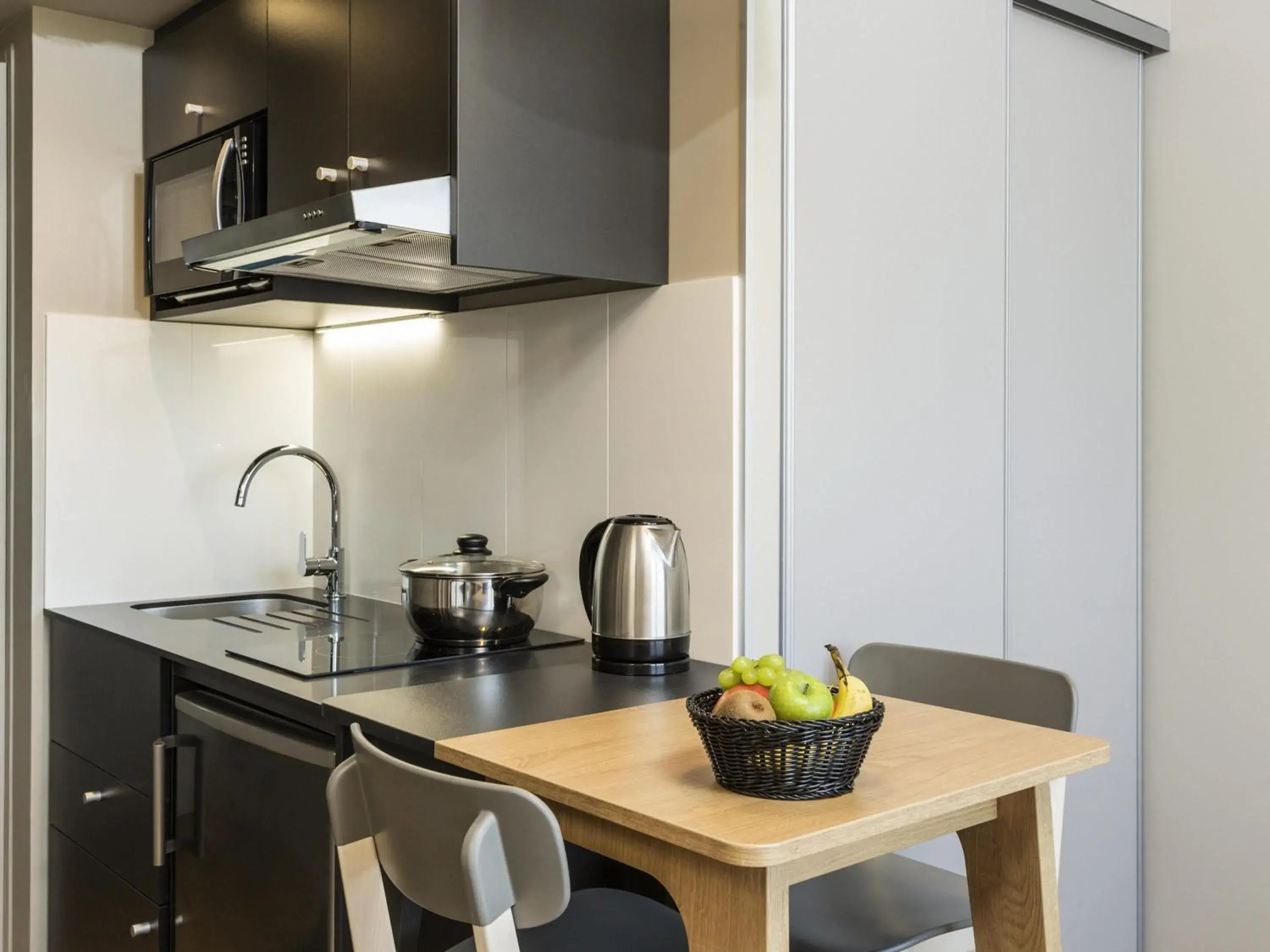 Bedroom in Aparthotel Adagio access Palaiseau Saclay Bedroom in Aparthotel Adagio access Palaiseau Saclay