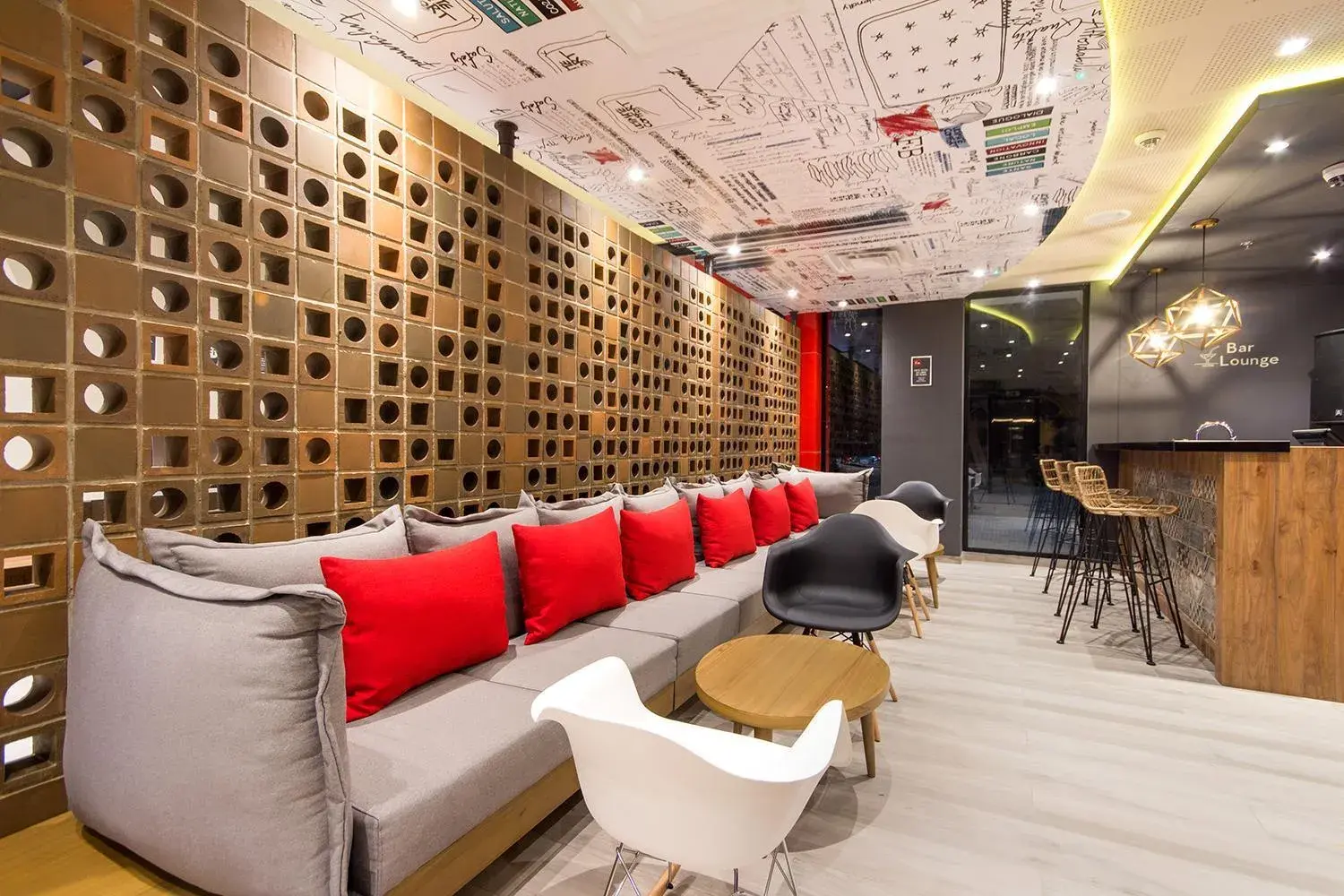 Lounge or bar in ibis Cucuta Lounge or bar in ibis Cucuta