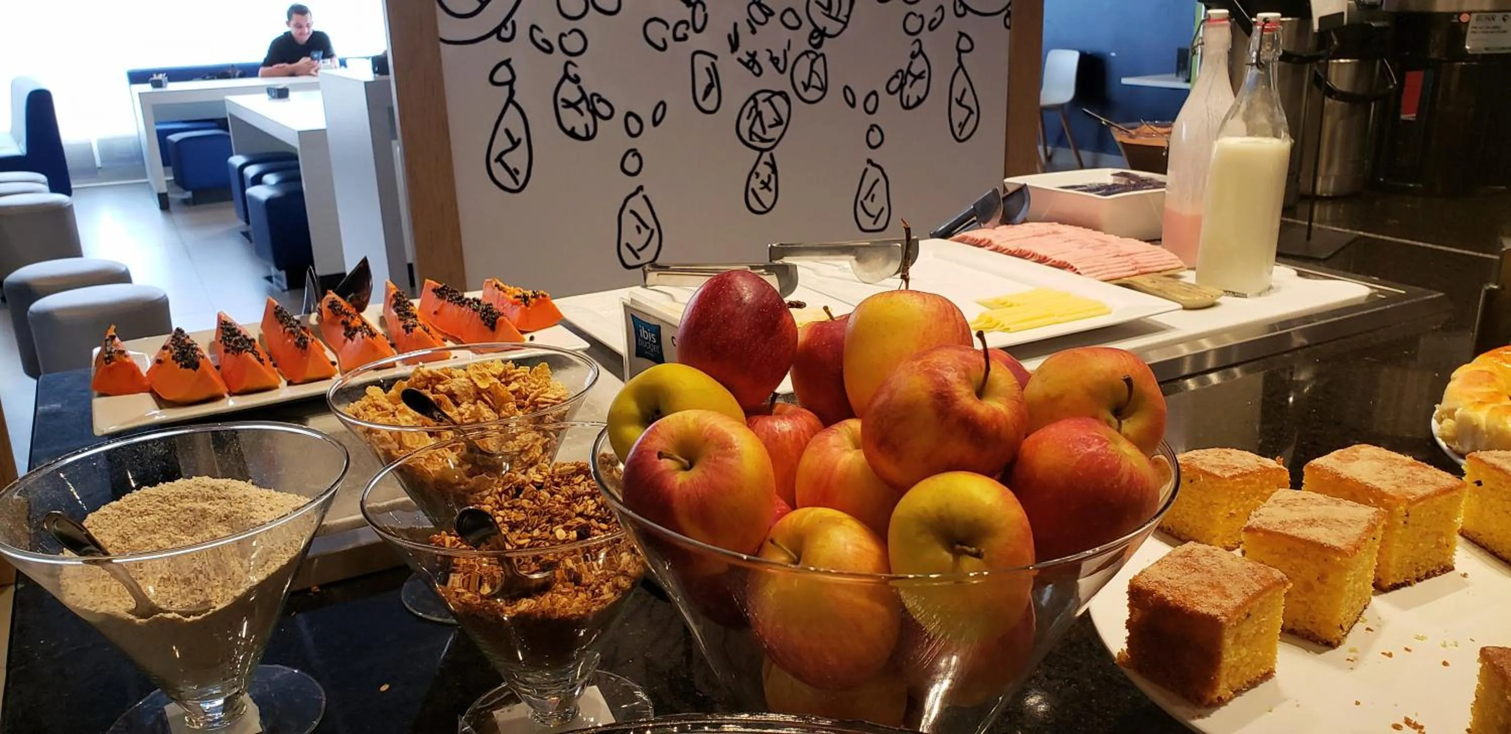 Food and drinks in Ibis Budget Uberlândia