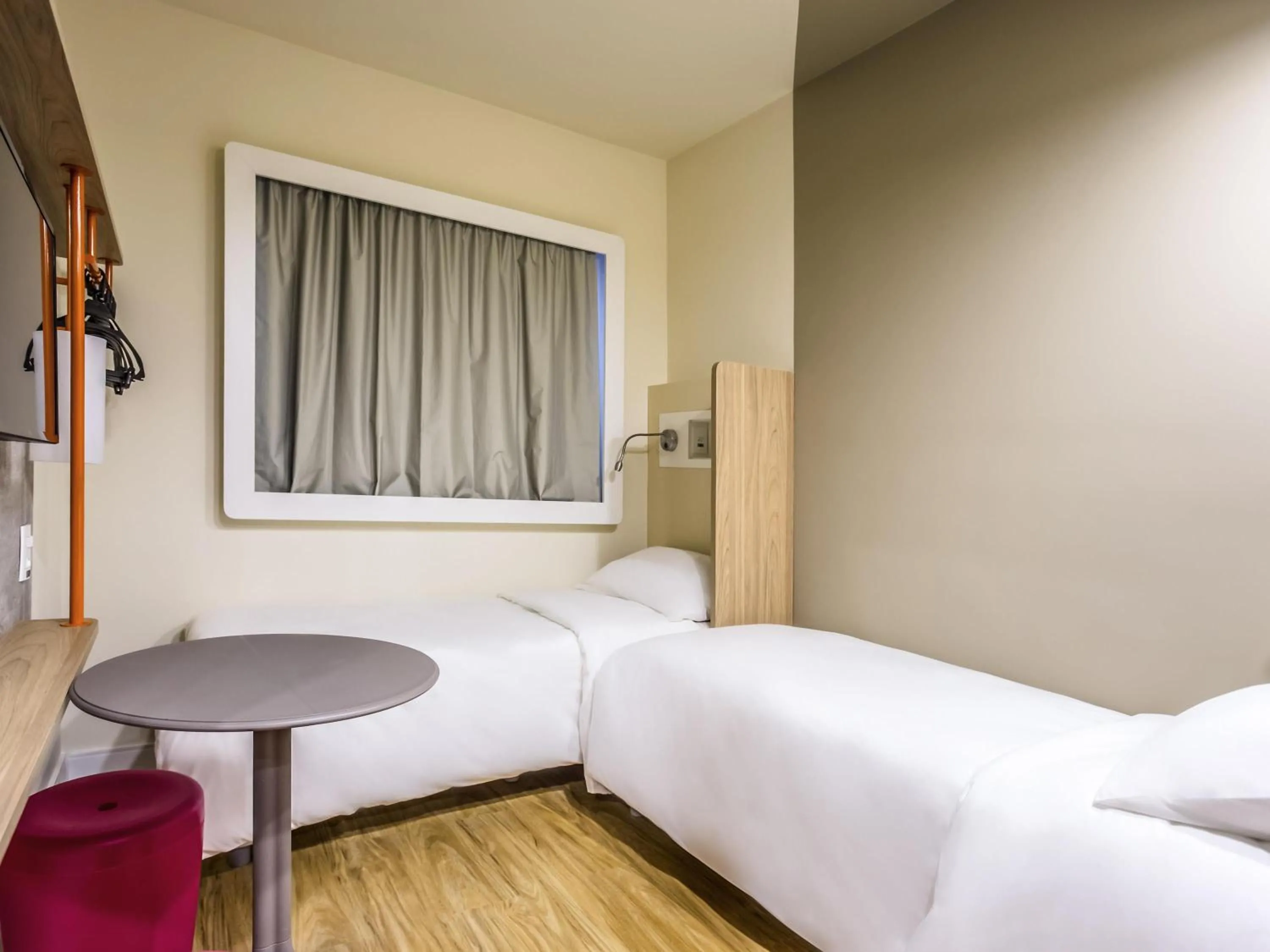 Bedroom, Bed in Ibis Budget Uberlândia