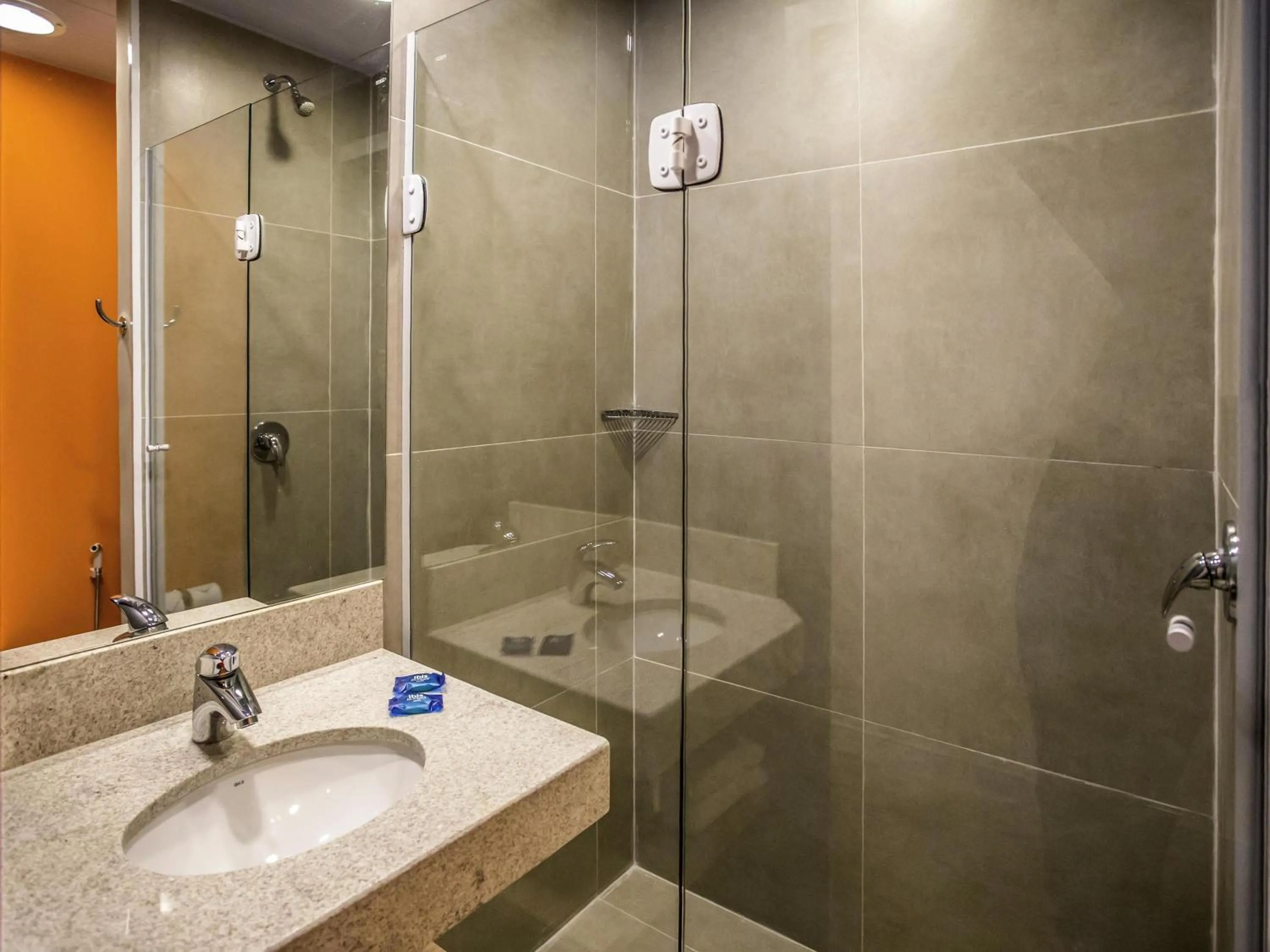 Bedroom in Ibis Budget Uberlândia