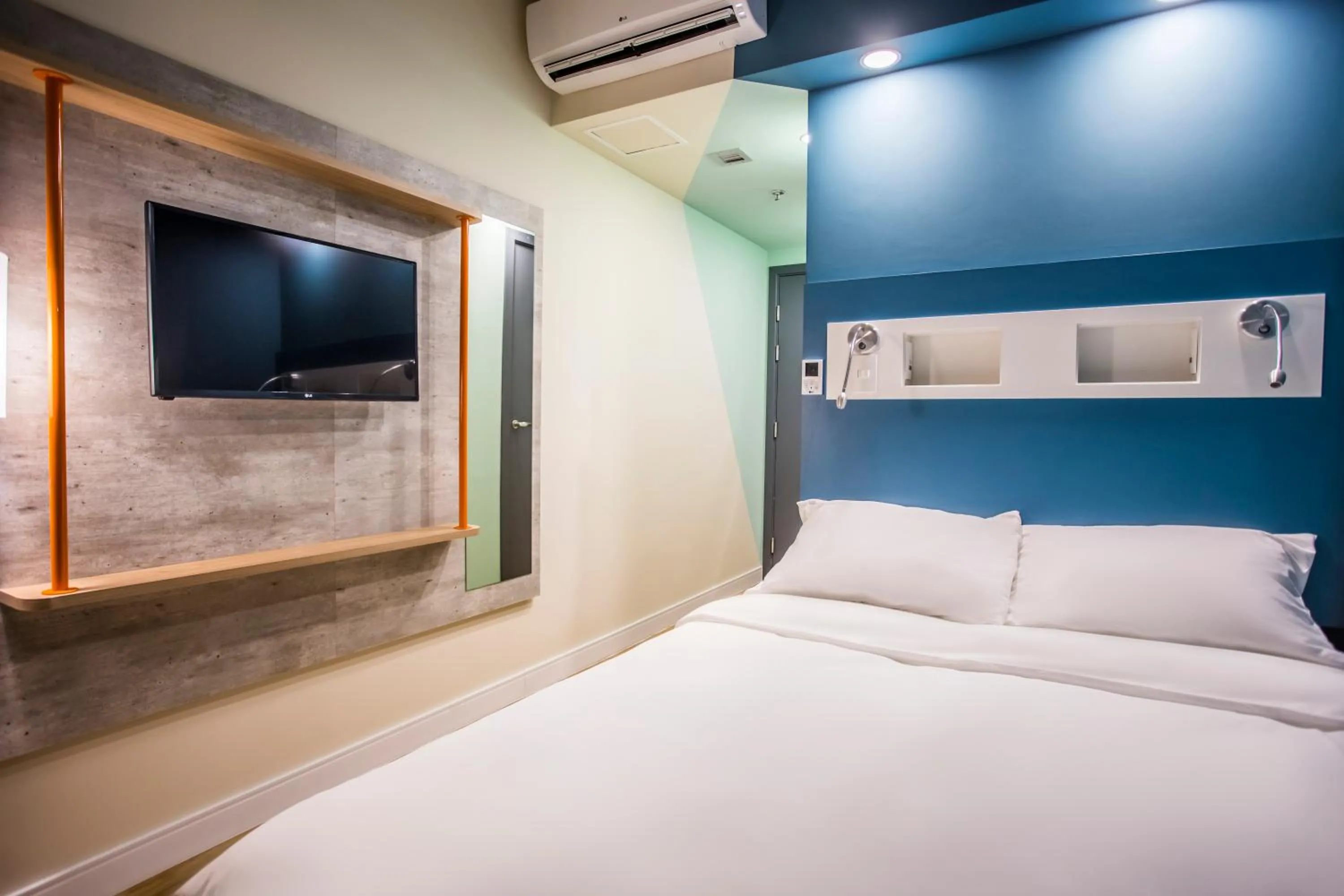 Property building, Bed in Ibis Budget Uberlândia