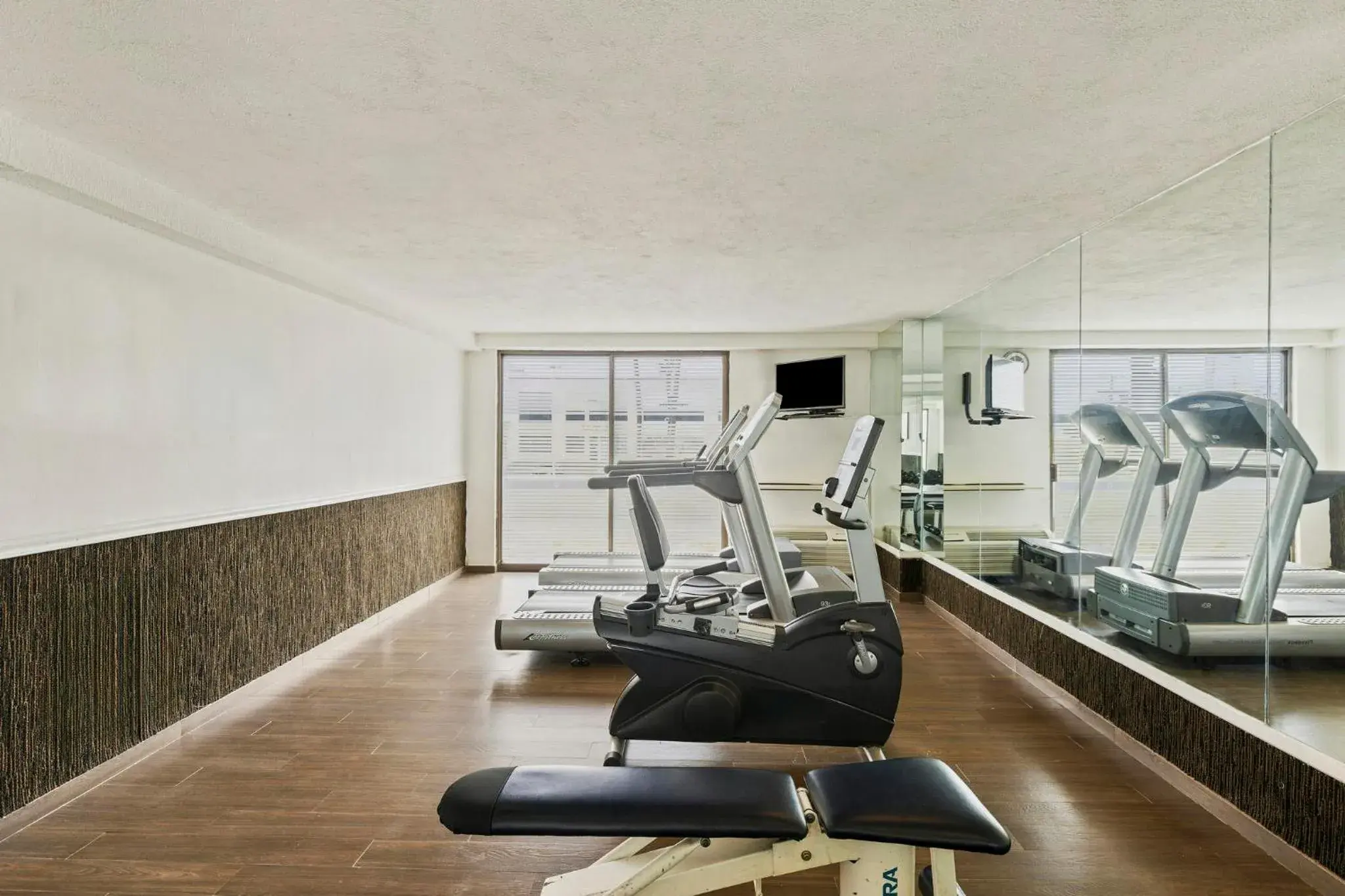 Fitness centre/facilities in Fiesta Inn Express Chihuahua Fitness centre/facilities in Fiesta Inn Express Chihuahua
