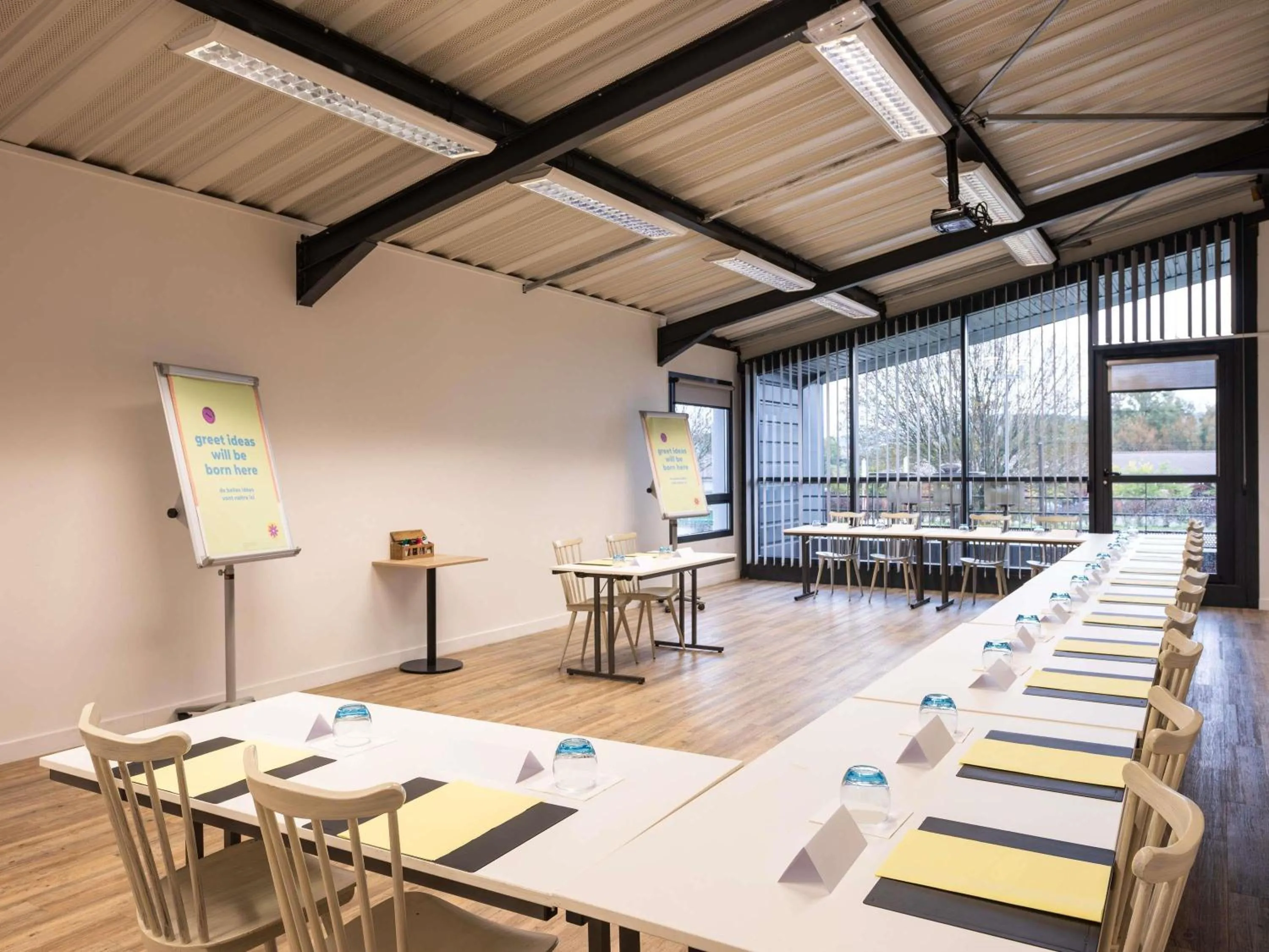 Meeting/conference room in Greet hotel Bourg-en-Bresse Sud Montagnat