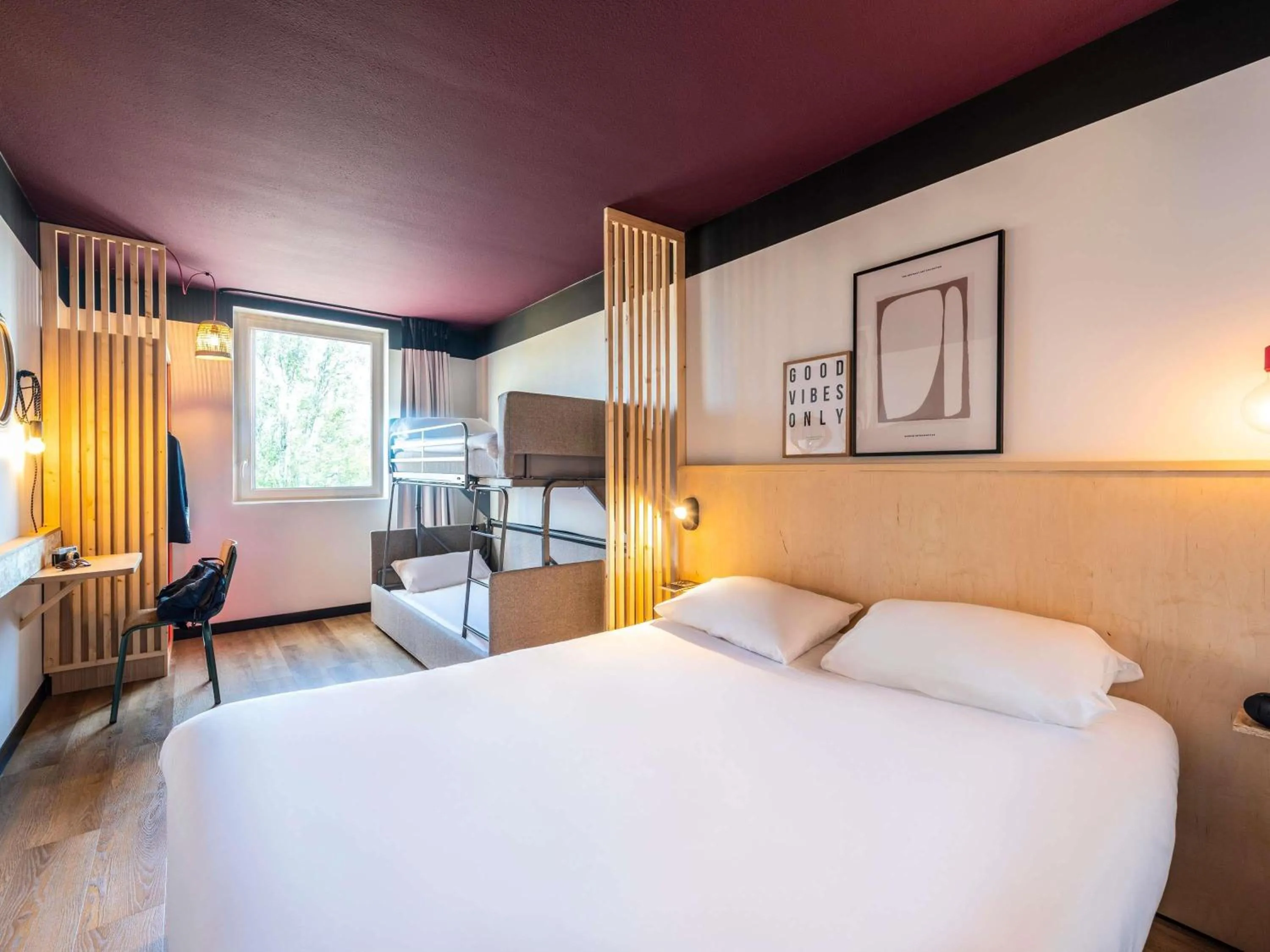 Bedroom, Bed in Greet hotel Bourg-en-Bresse Sud Montagnat
