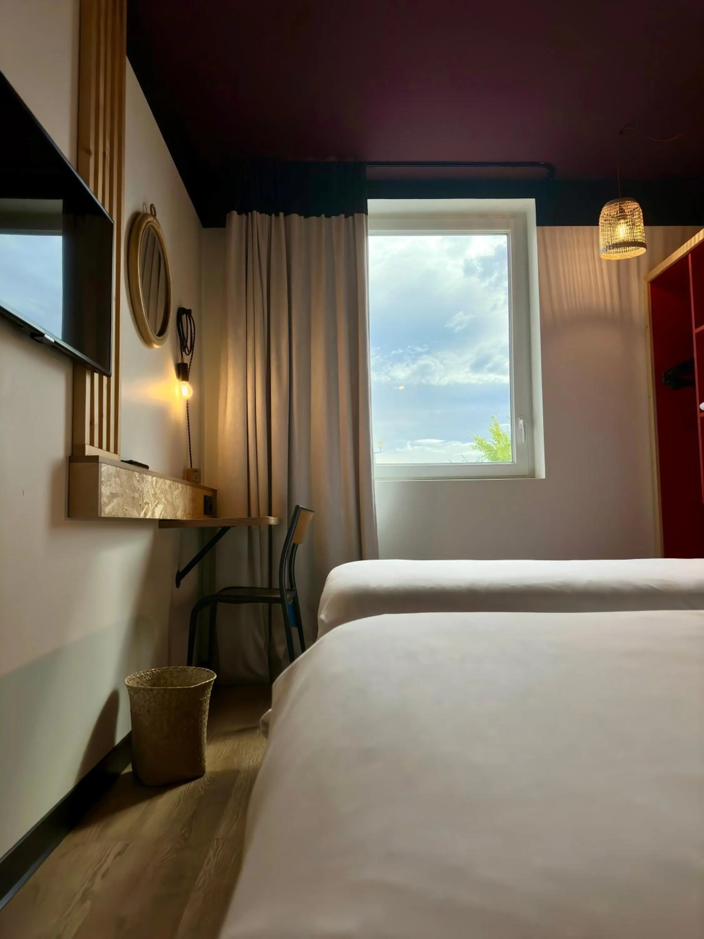 Bedroom, Bed in Greet hotel Bourg-en-Bresse Sud Montagnat