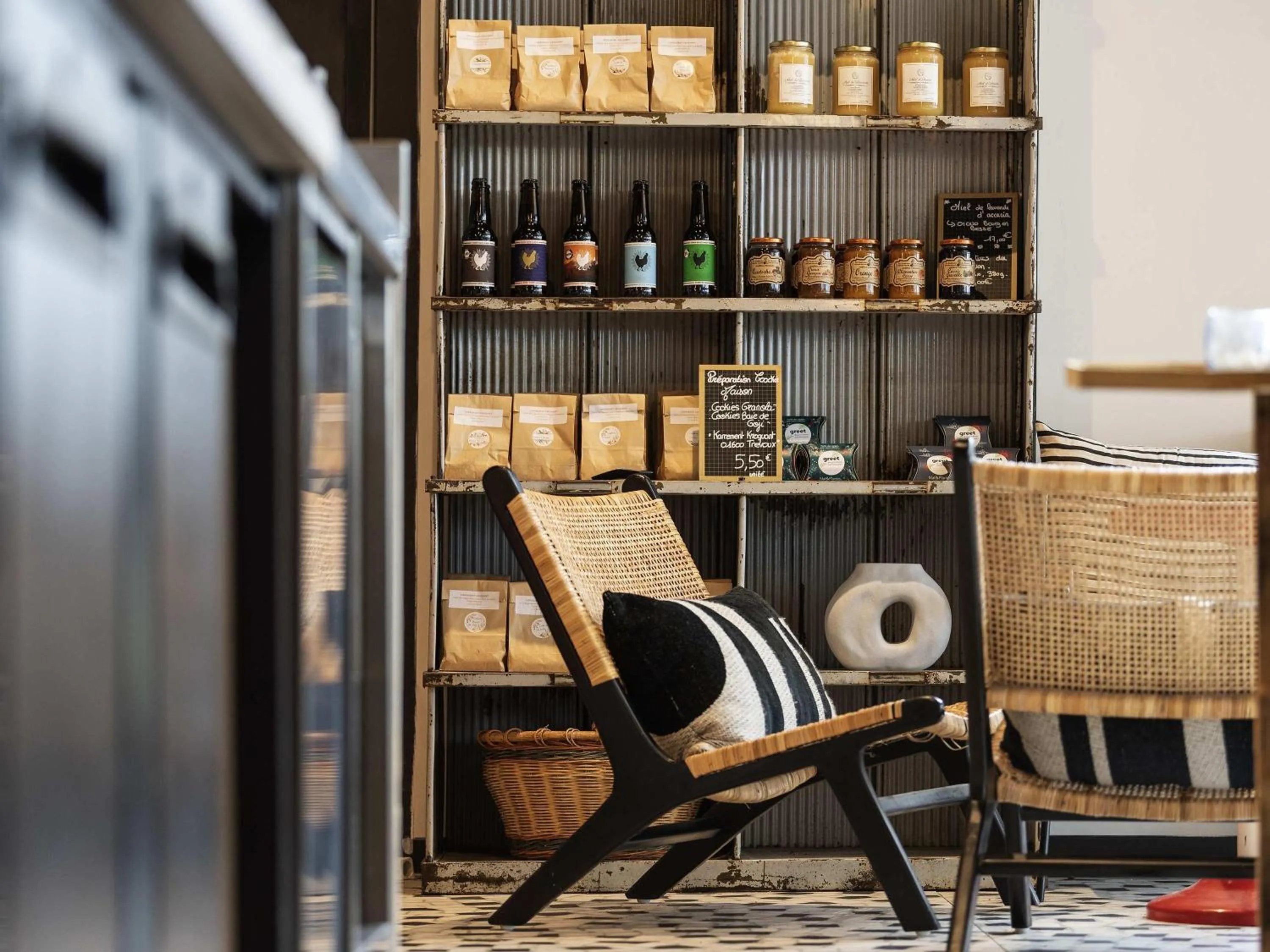 Lounge or bar in Greet hotel Bourg-en-Bresse Sud Montagnat