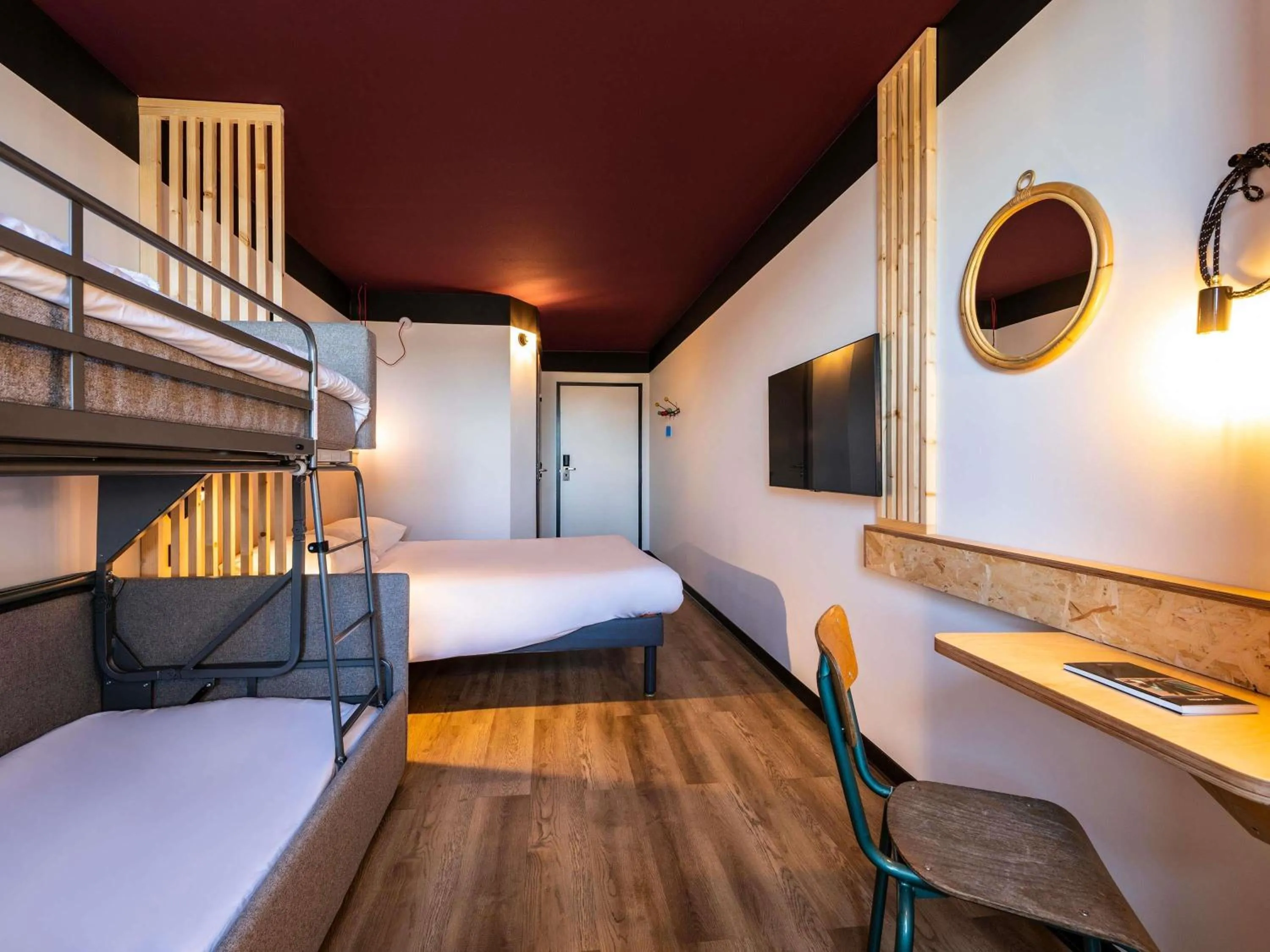 Bedroom, Bed in Greet hotel Bourg-en-Bresse Sud Montagnat