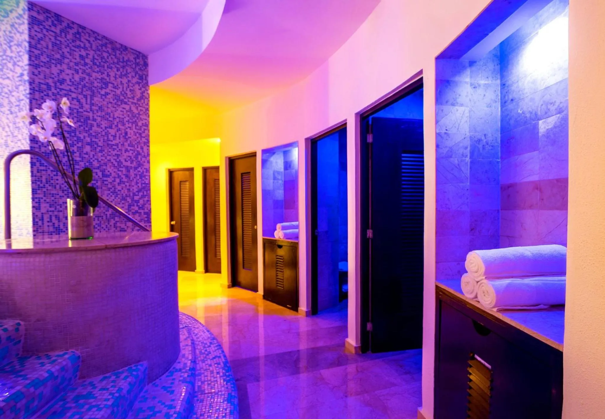 Spa and wellness centre/facilities, Bed in Live Aqua Cancun - Adults Only - All-Inclusive