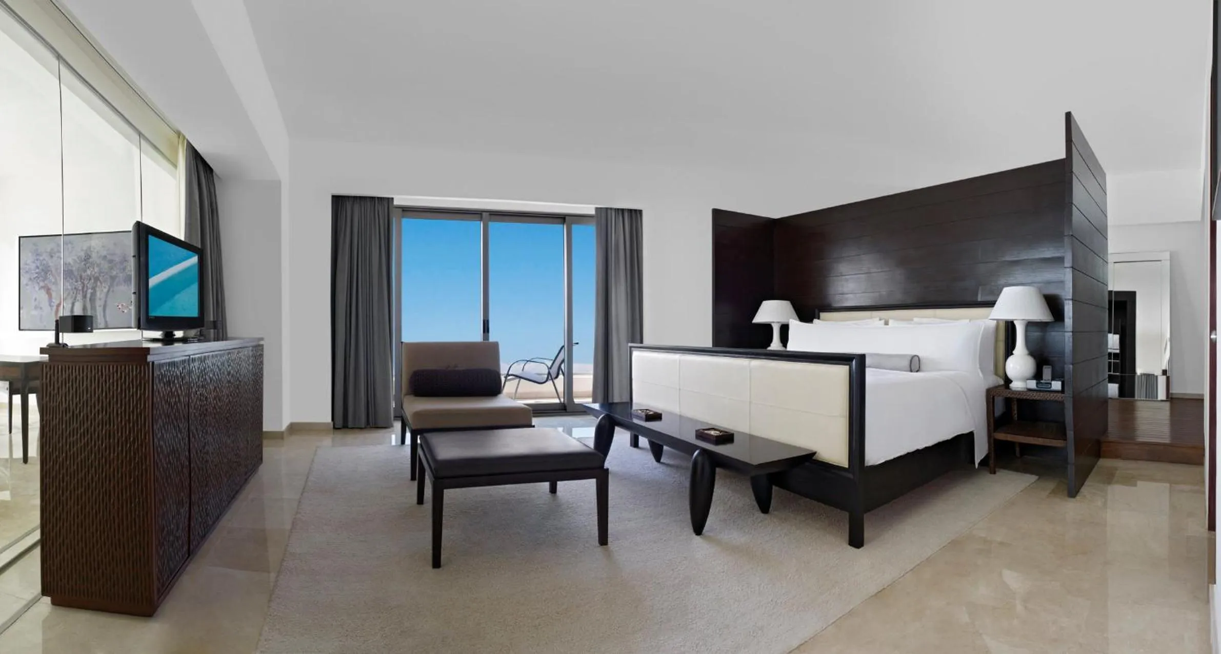 Photo of the whole room, Bed in Live Aqua Cancun - Adults Only - All-Inclusive