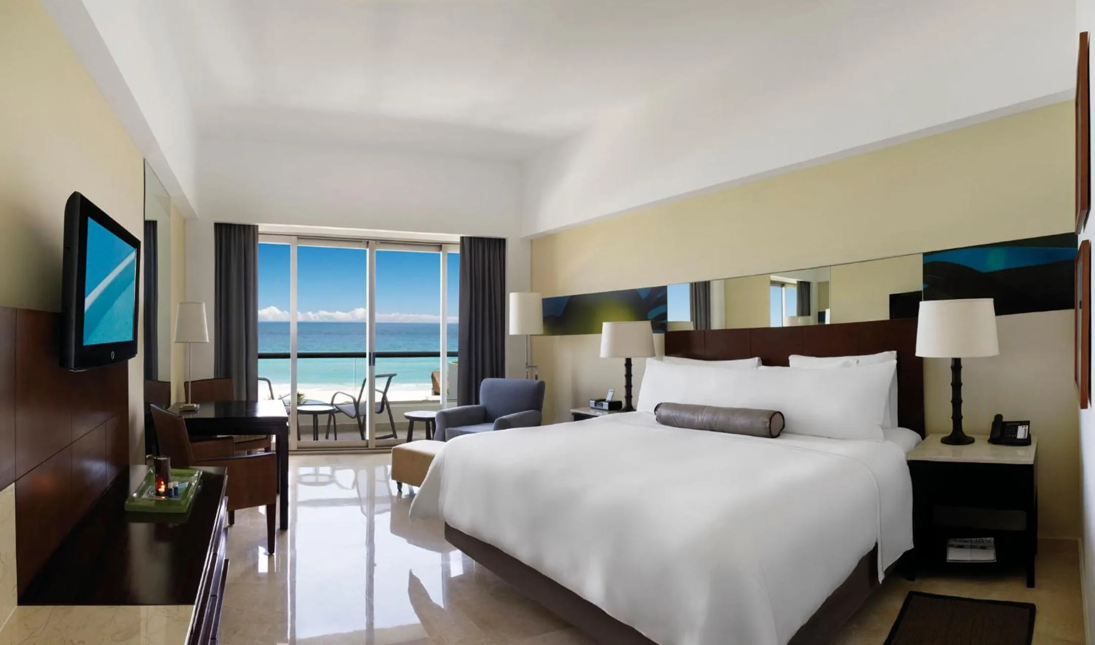 Photo of the whole room, Bed in Live Aqua Cancun - Adults Only - All-Inclusive
