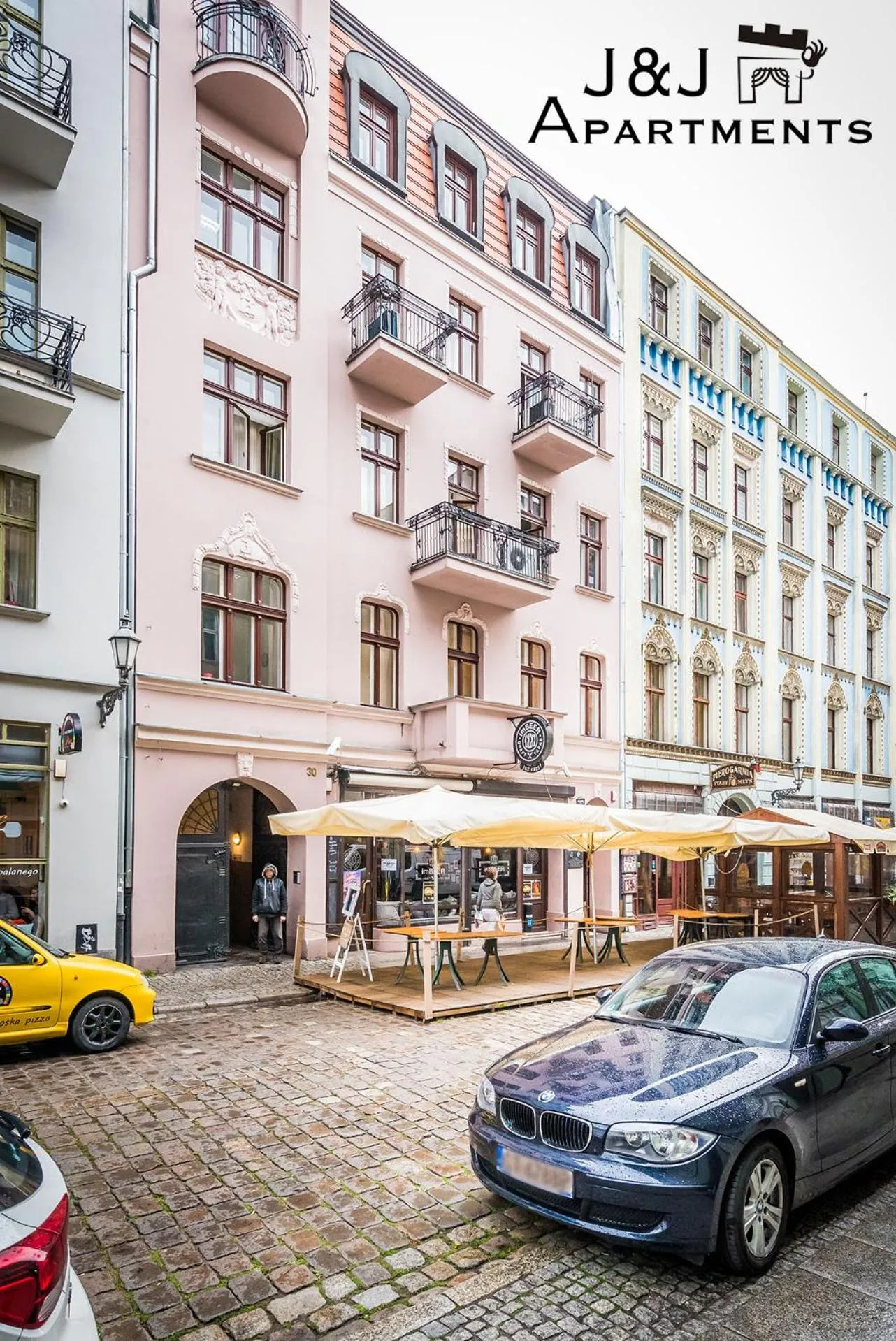 Property building in J&J Apartments Łazienna 30 - 12