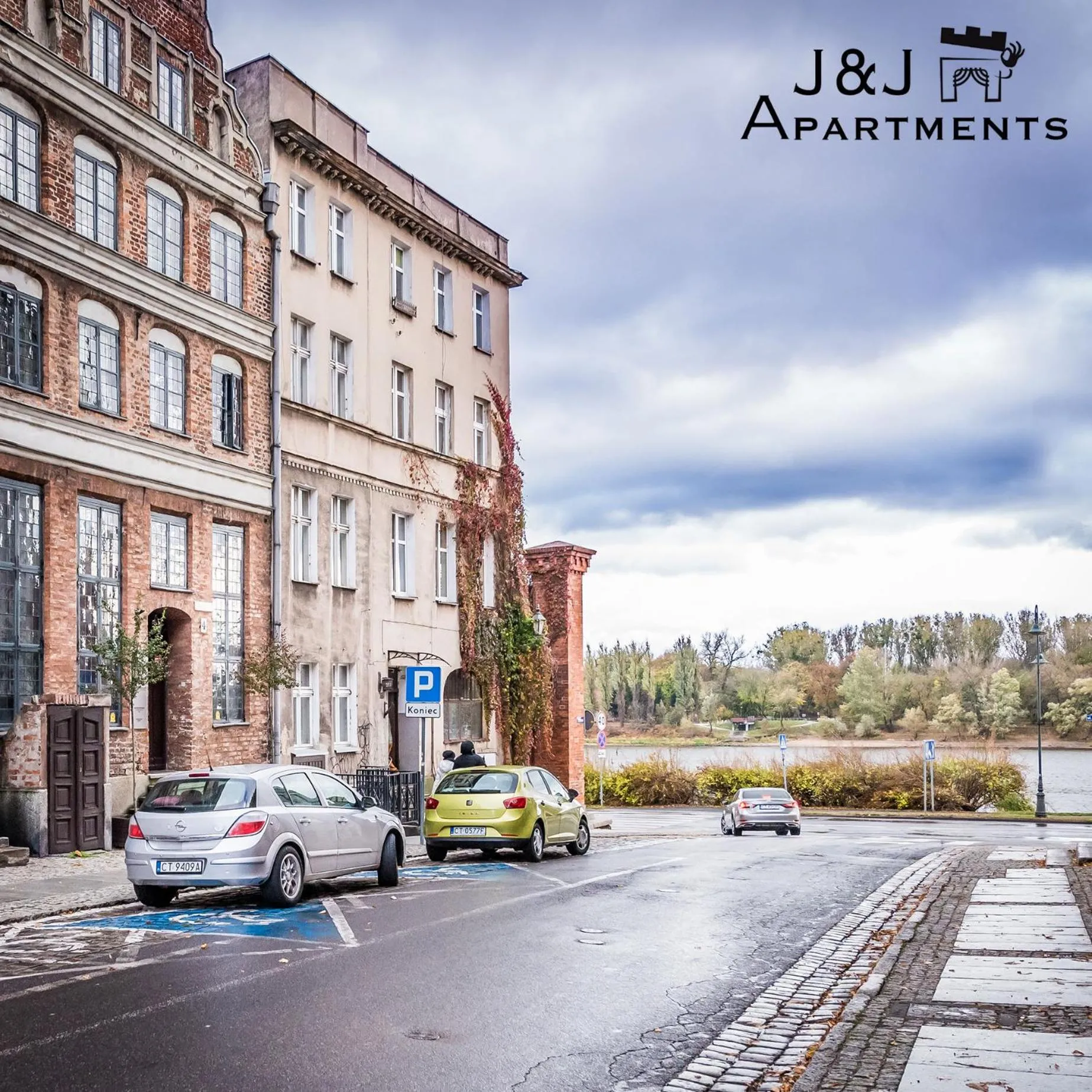 Street view in J&J Apartments Łazienna 30 - 12