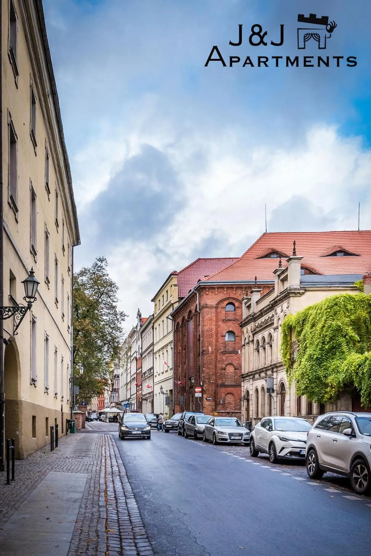 Property building in J&J Apartments Łazienna 30 - 12