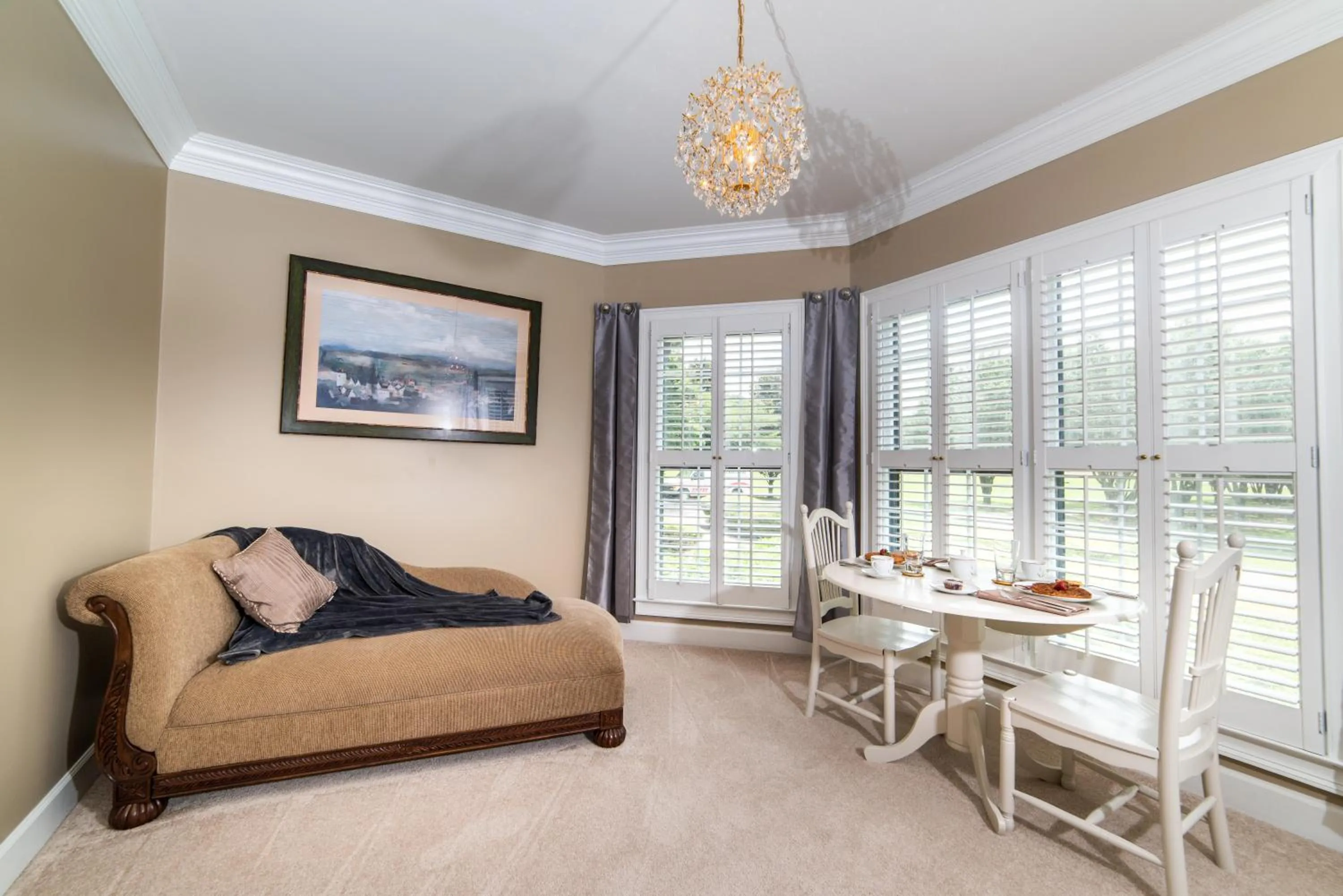 Bed in Pleasanton Courtyard Bed and Breakfast