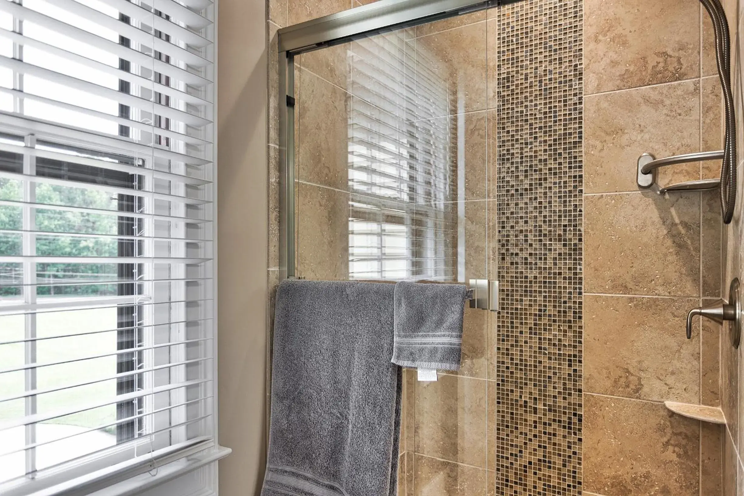 Deluxe King Room in Pleasanton Courtyard Bed and Breakfast Deluxe King Room in Pleasanton Courtyard Bed and Breakfast