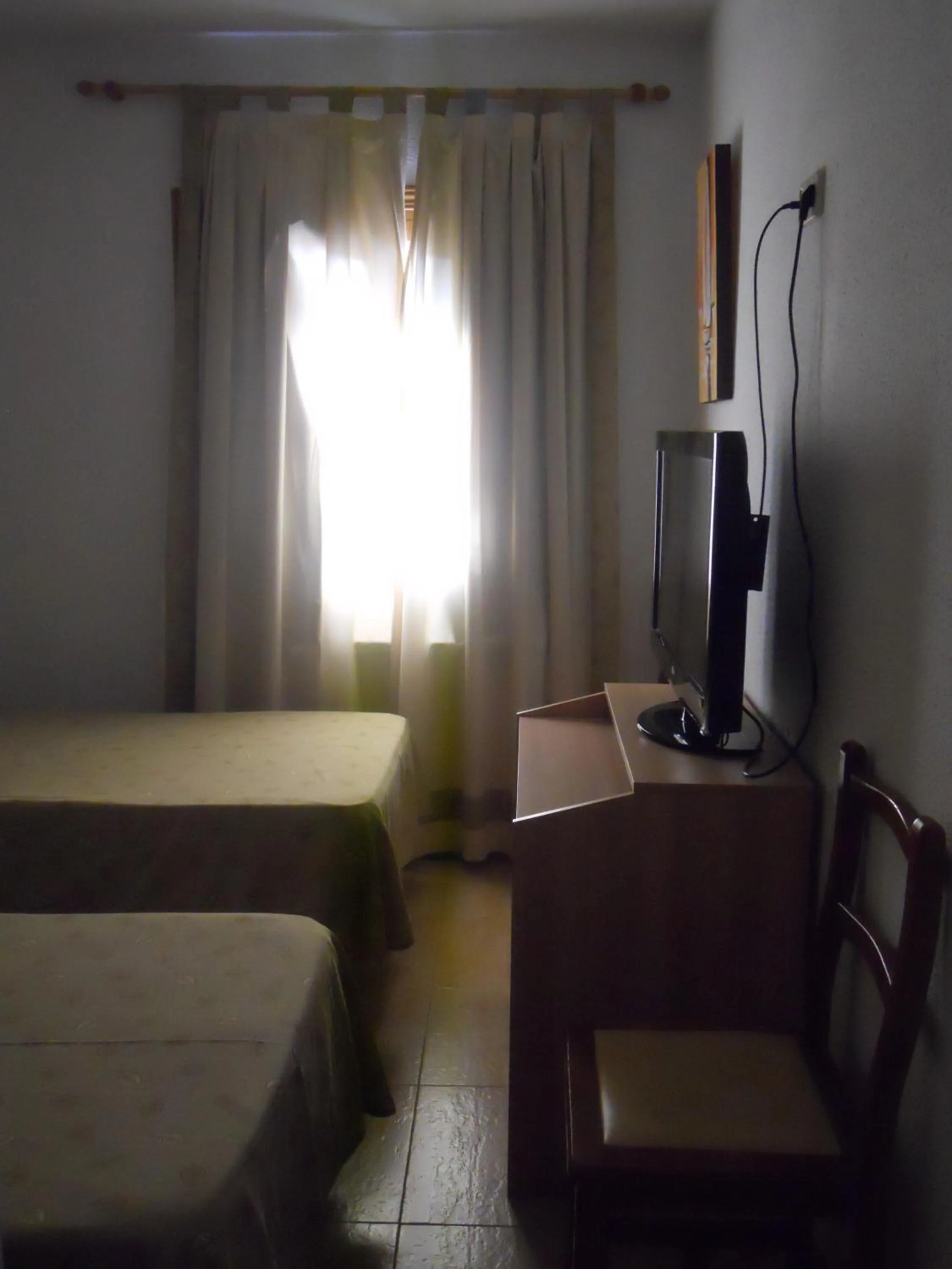 Bedroom, Bed in Hostal El Descanso