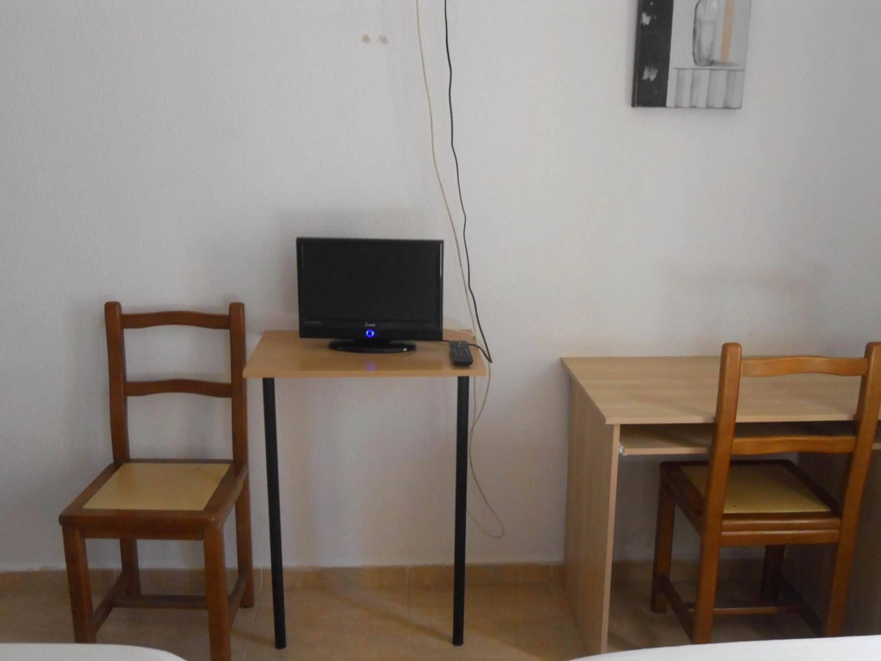 TV and multimedia in Hostal El Descanso