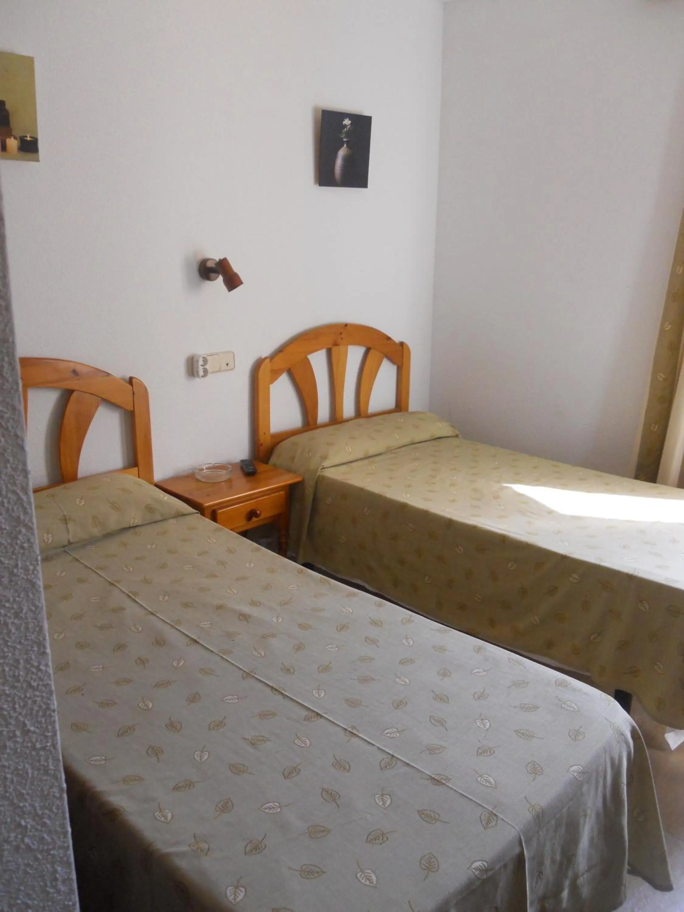 Bed in Hostal El Descanso
