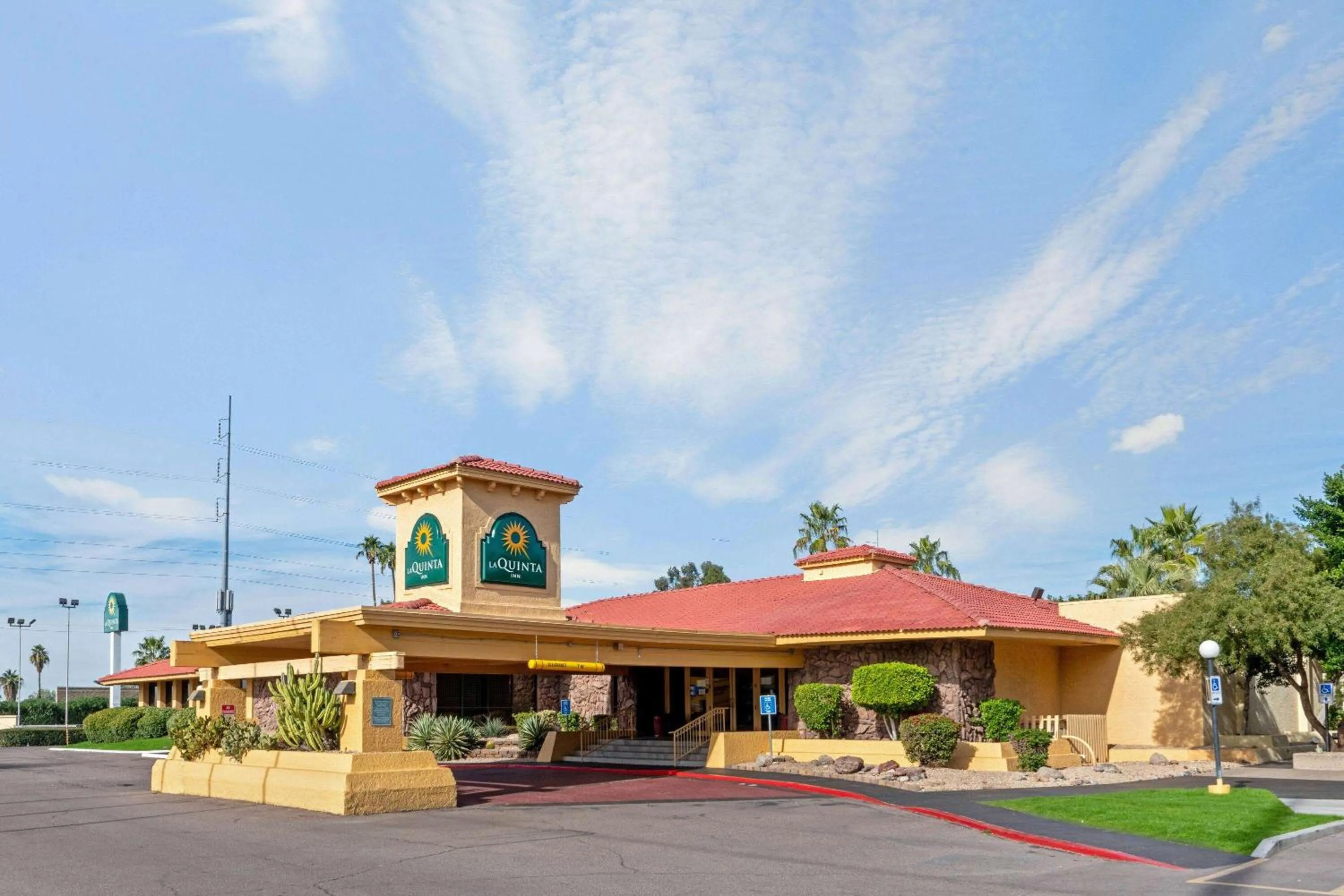 Property building in La Quinta Inn by Wyndham Phoenix North