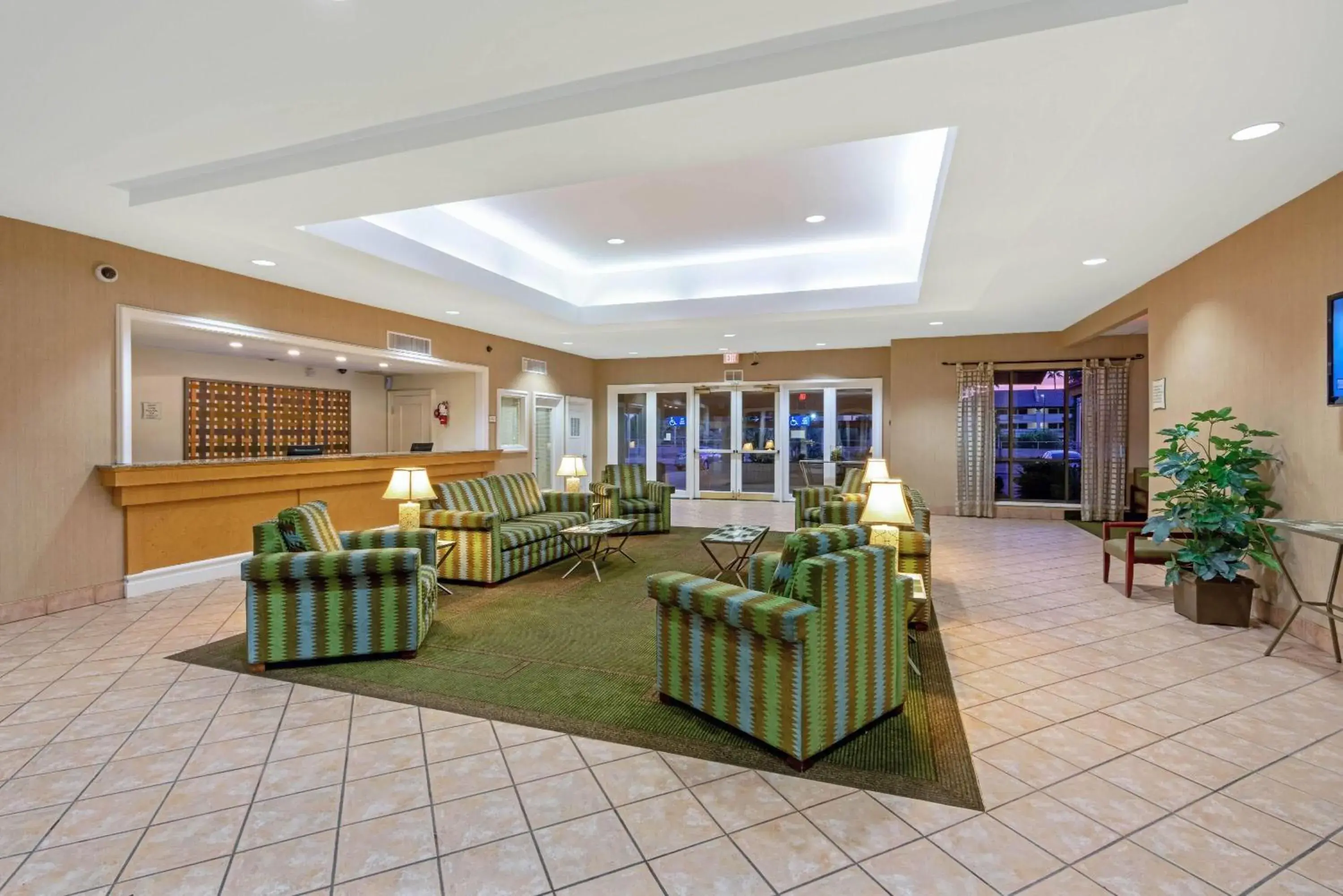 Lobby or reception in La Quinta Inn by Wyndham Phoenix North Lobby or reception in La Quinta Inn by Wyndham Phoenix North