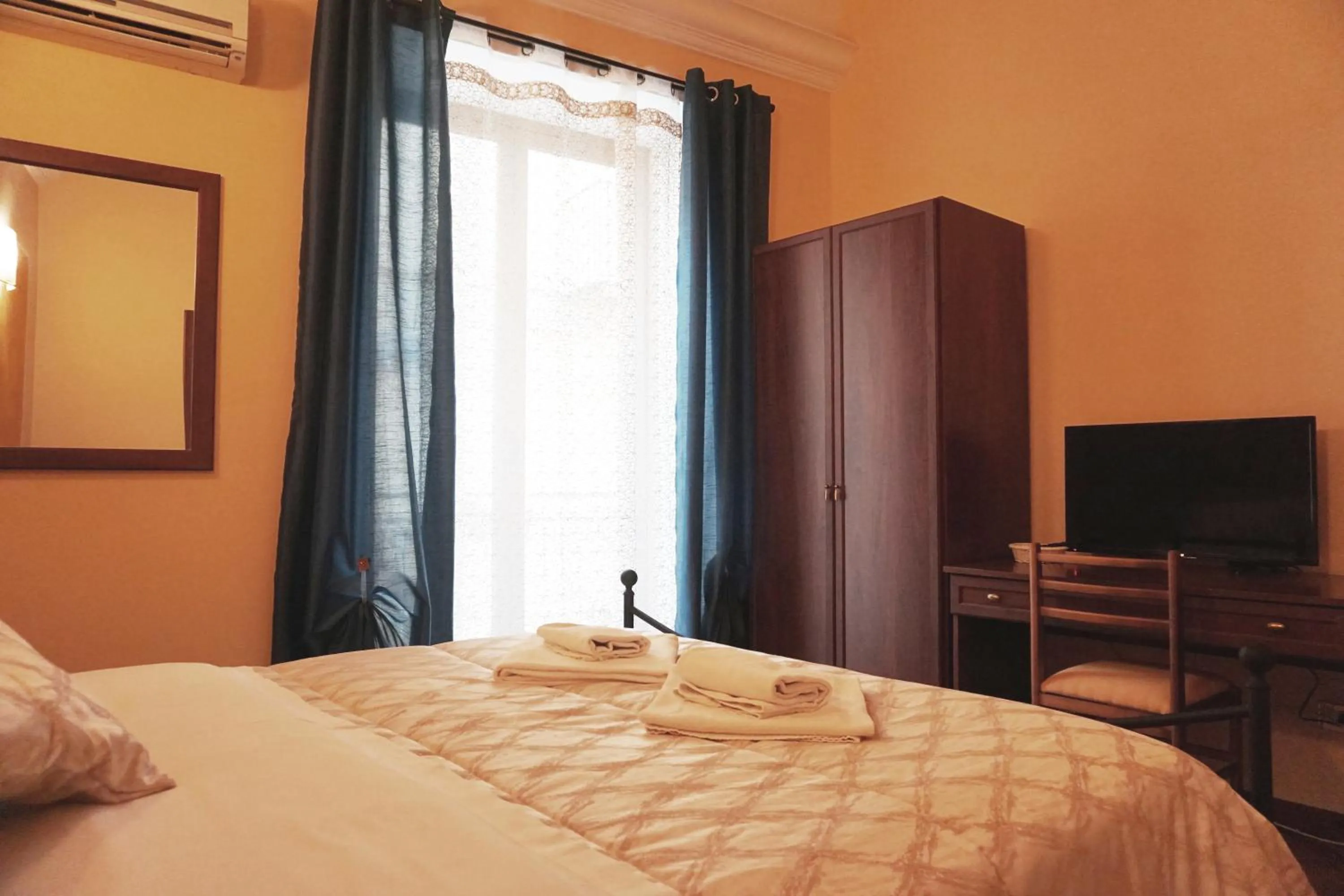 Bed in LA TERRAZZA SUL CORSO City Center