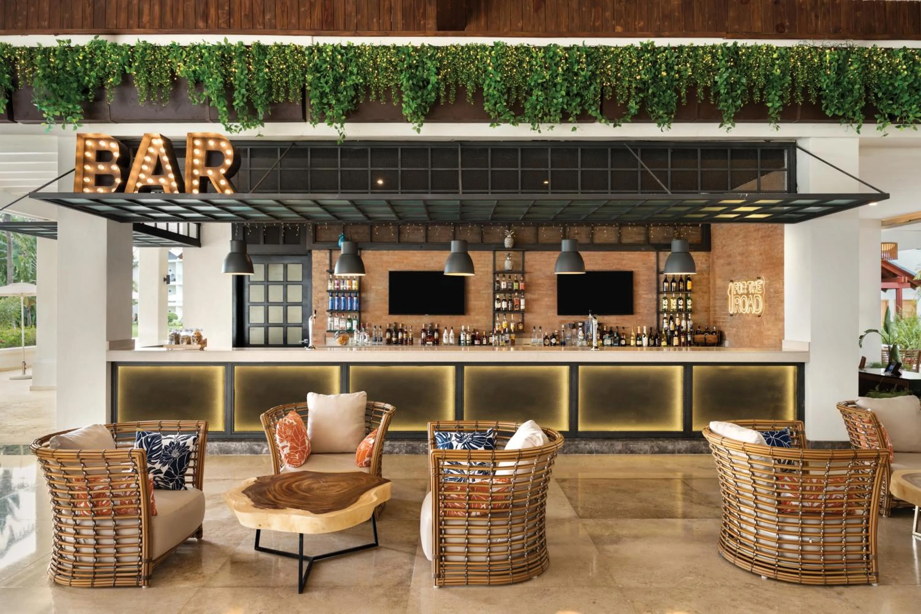 Lounge or bar in Hilton La Romana All-Inclusive Family Resort