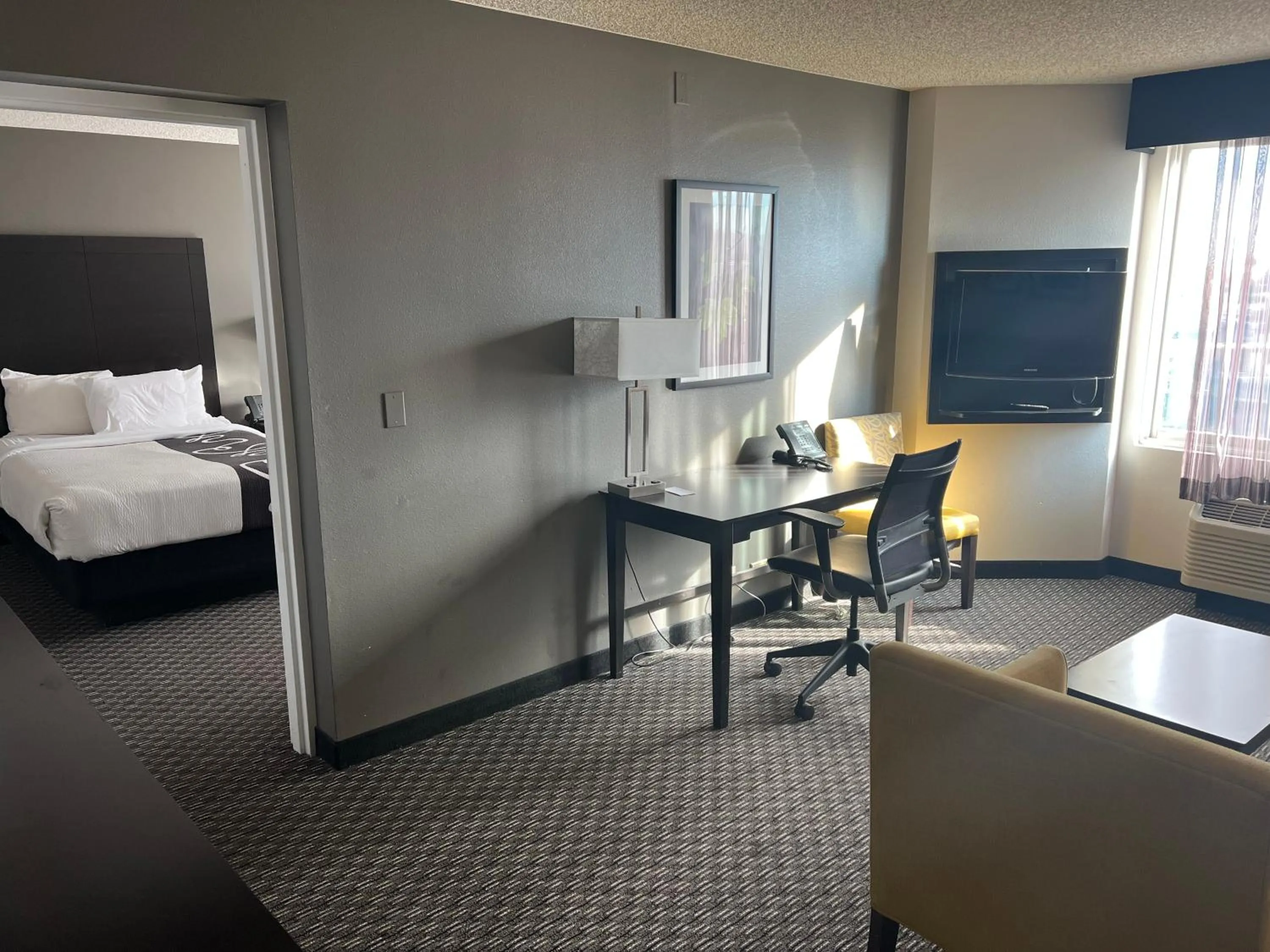 Bed in La Quinta by Wyndham Denver Englewood Tech Ctr