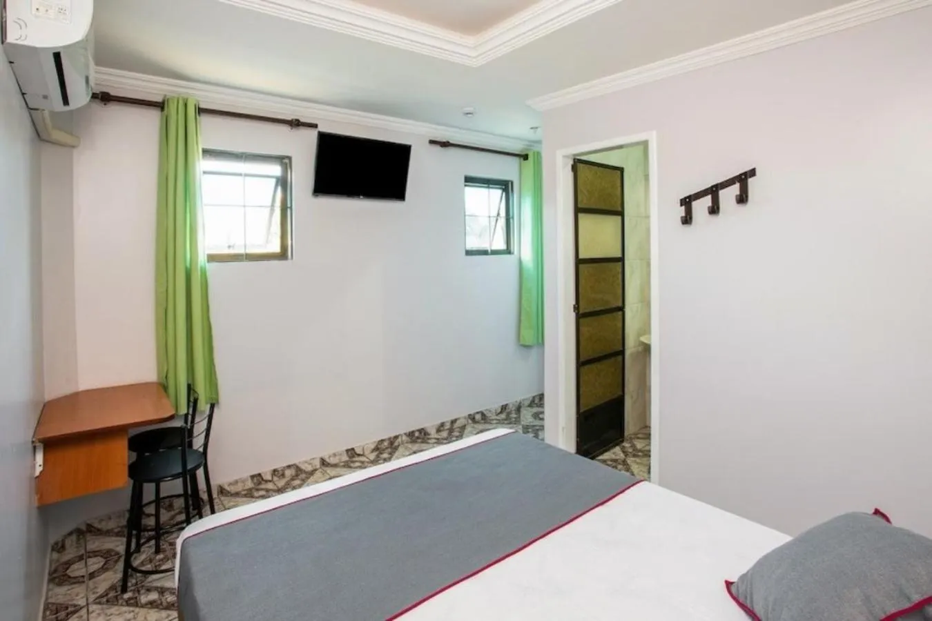 Bedroom, Bed in Hotel Tiquatira - Zona Leste