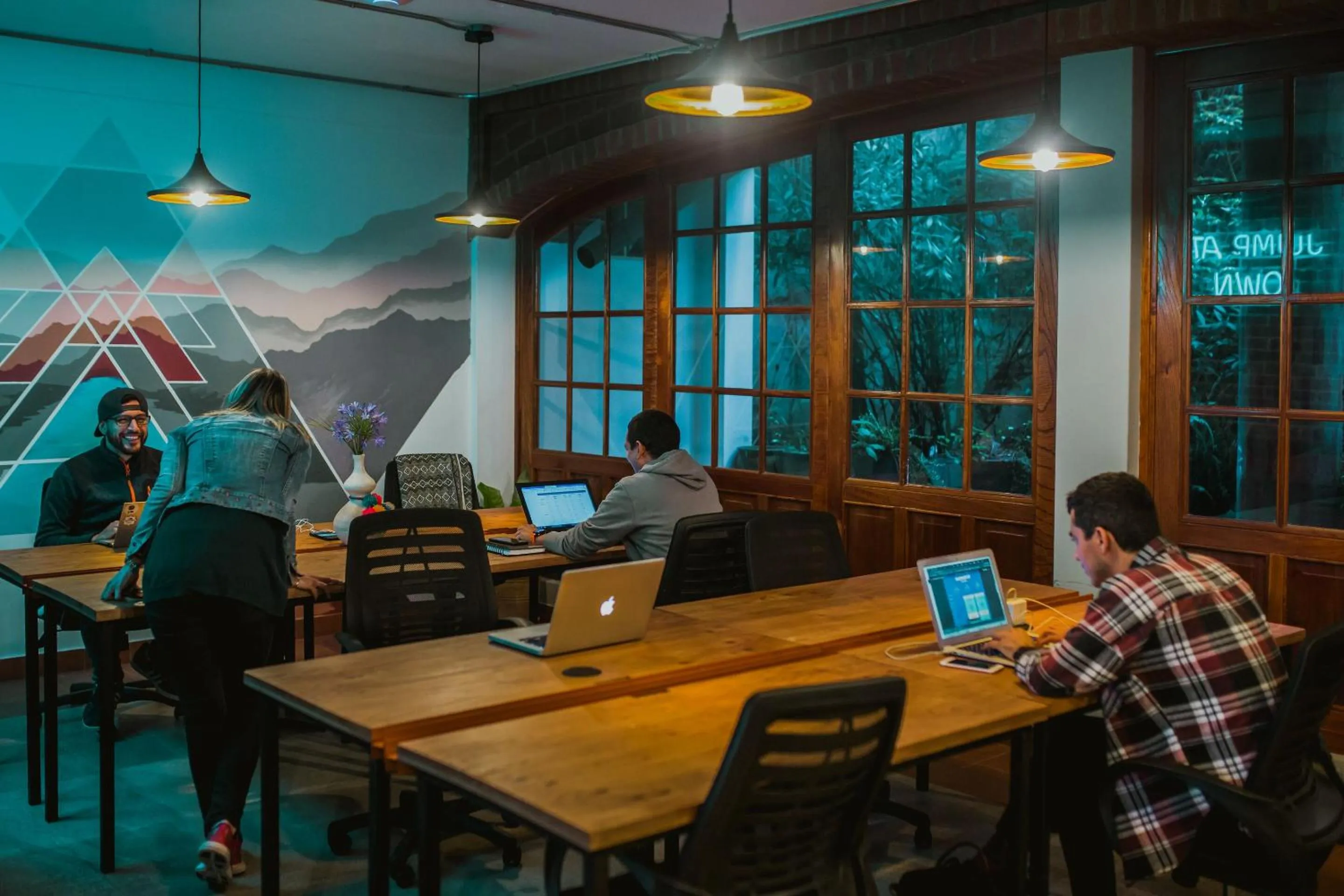 Business facilities in Selina Huaraz