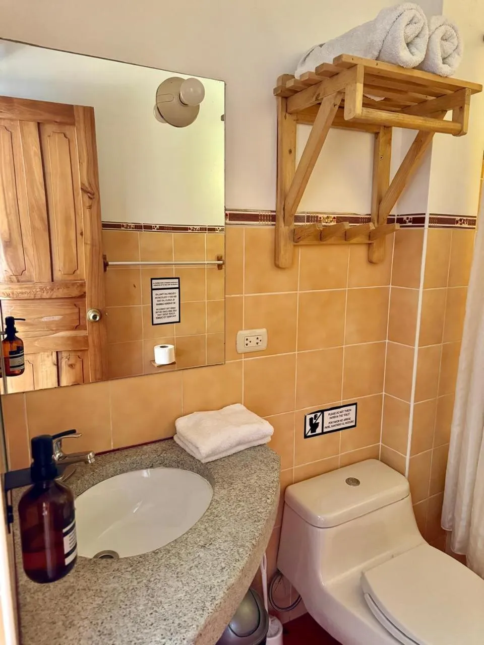 Bathroom in Selina Huaraz