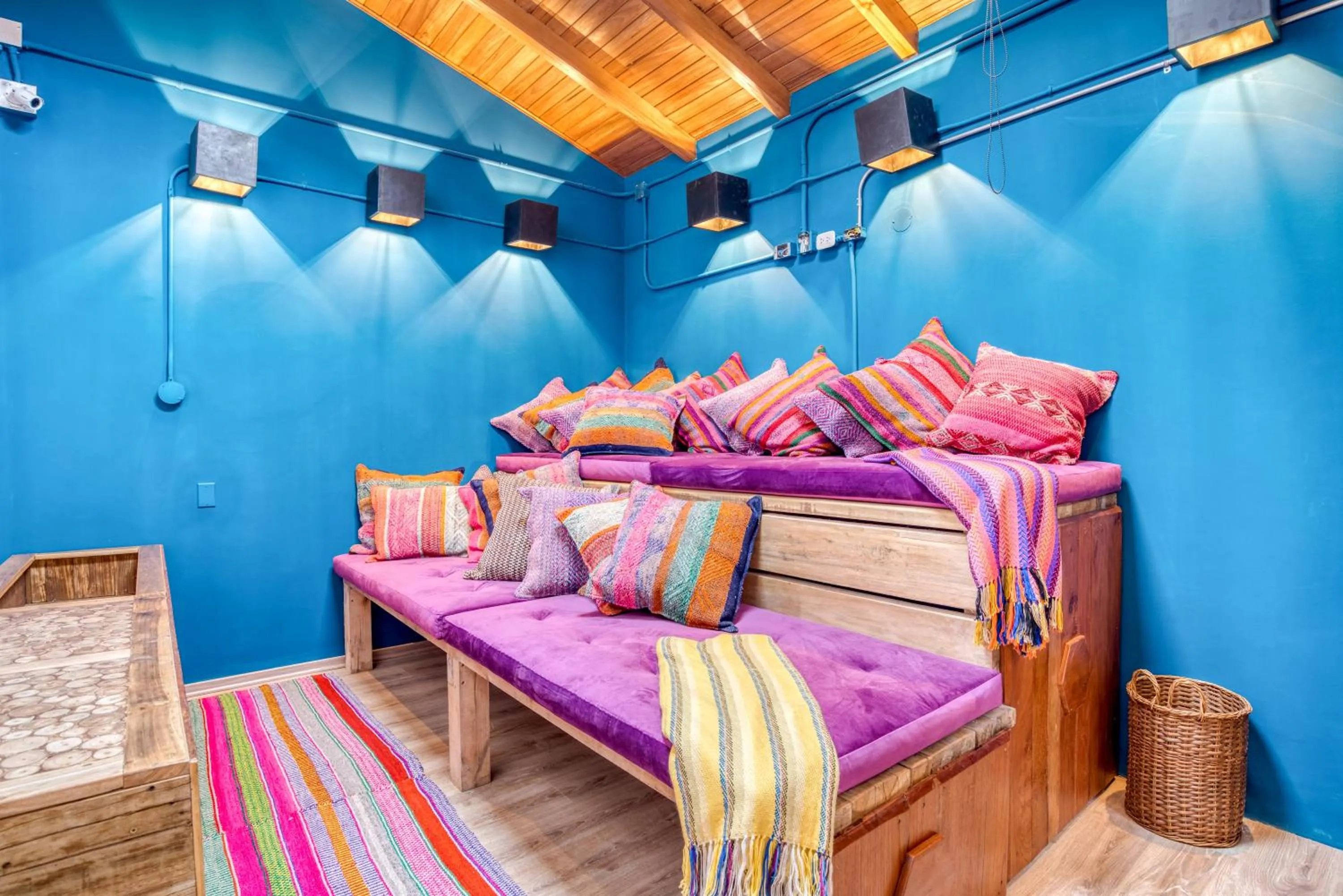 Communal lounge/ TV room in Selina Huaraz