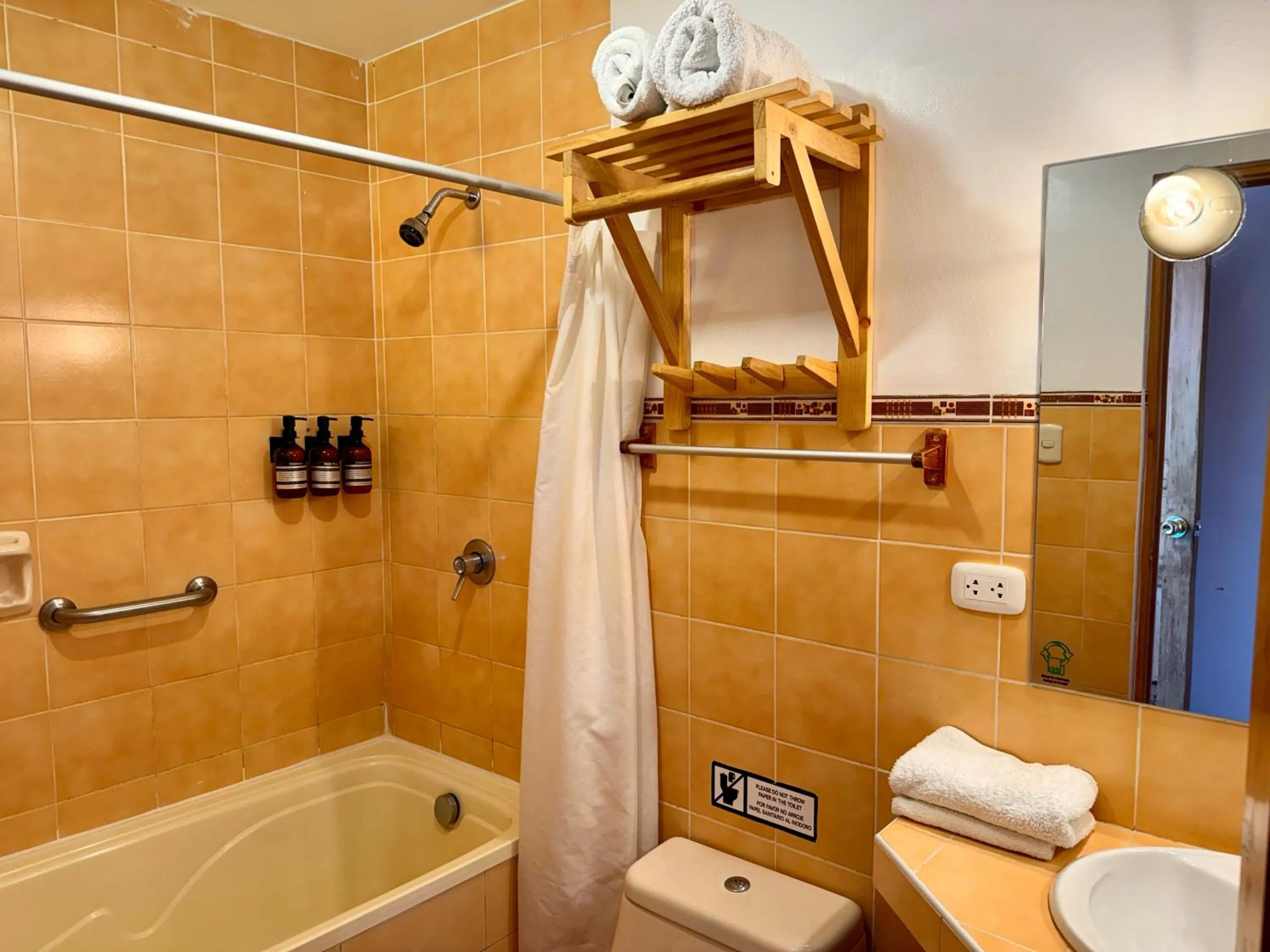 Bathroom in Selina Huaraz