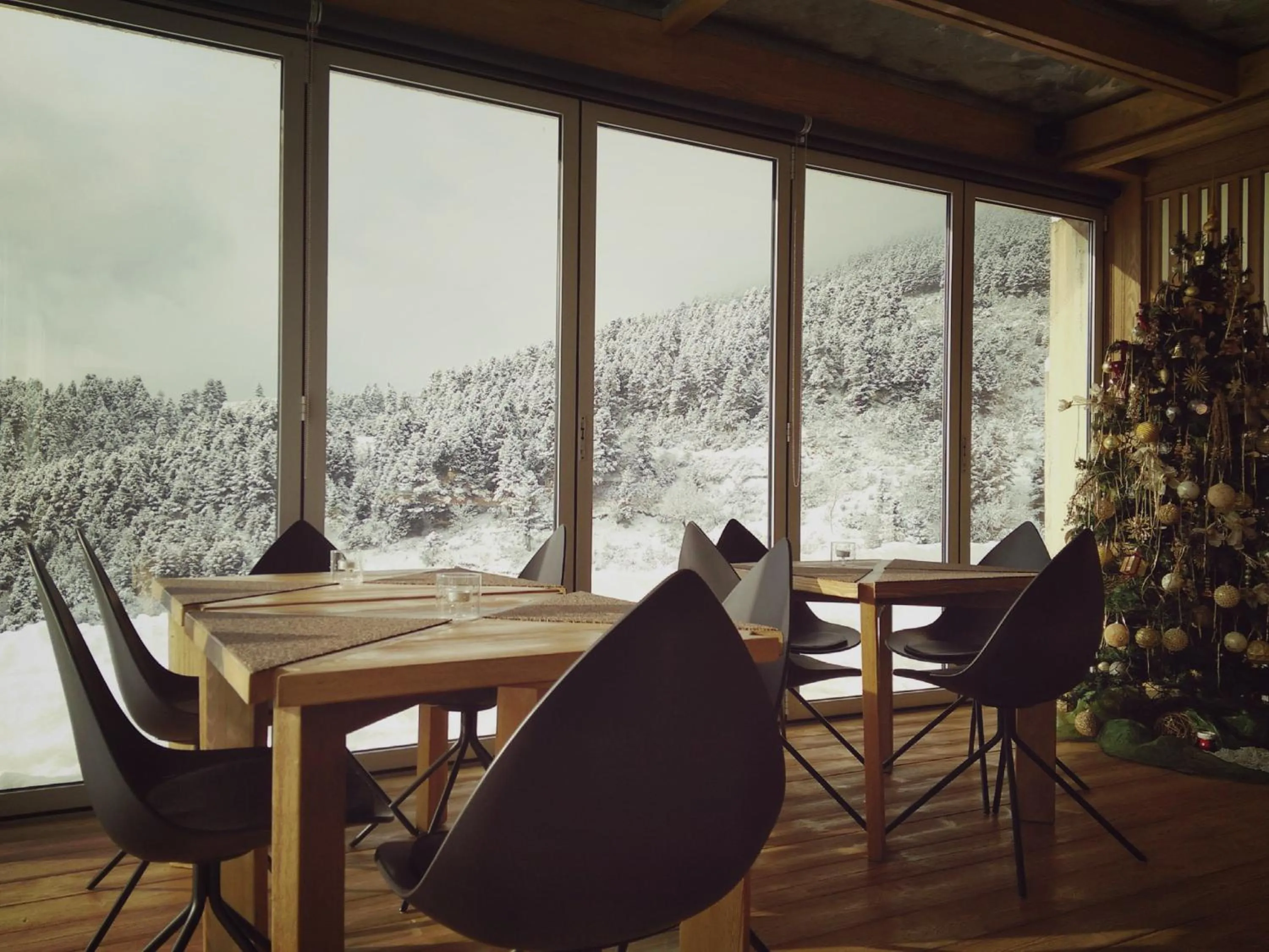 Seating area in Escapade Luxury Residences