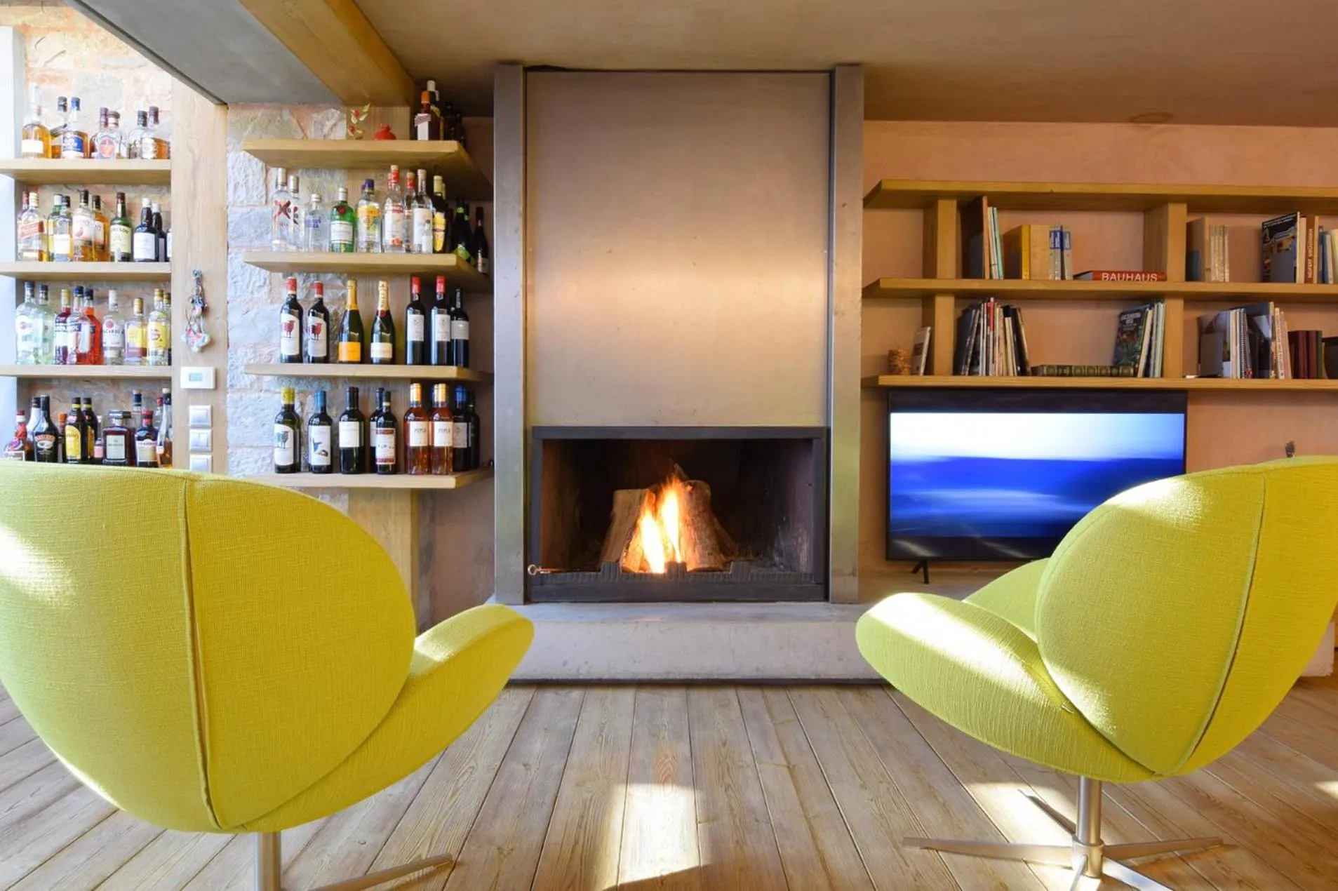 Communal lounge/ TV room in Escapade Luxury Residences