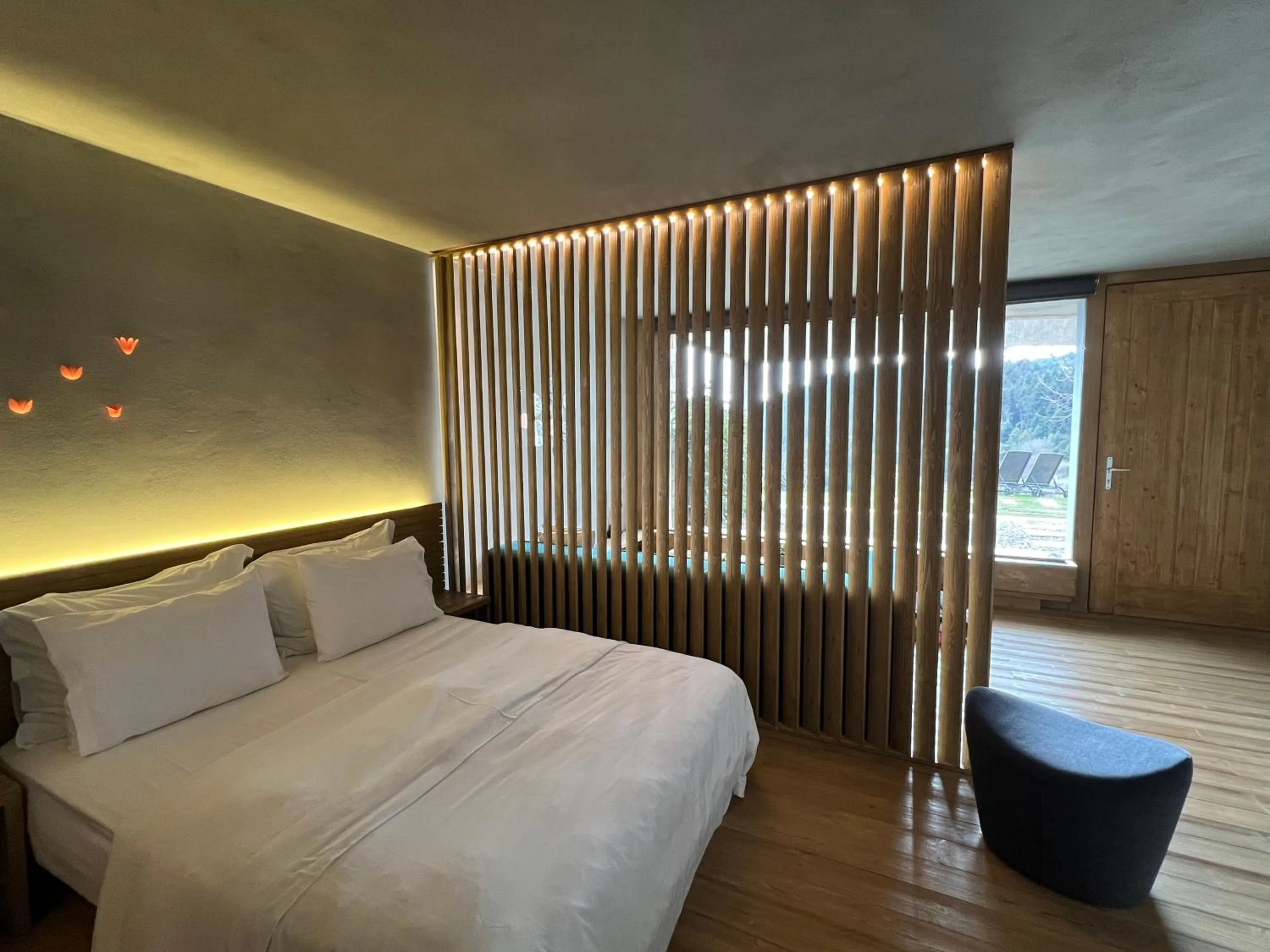Bed in Escapade Luxury Residences