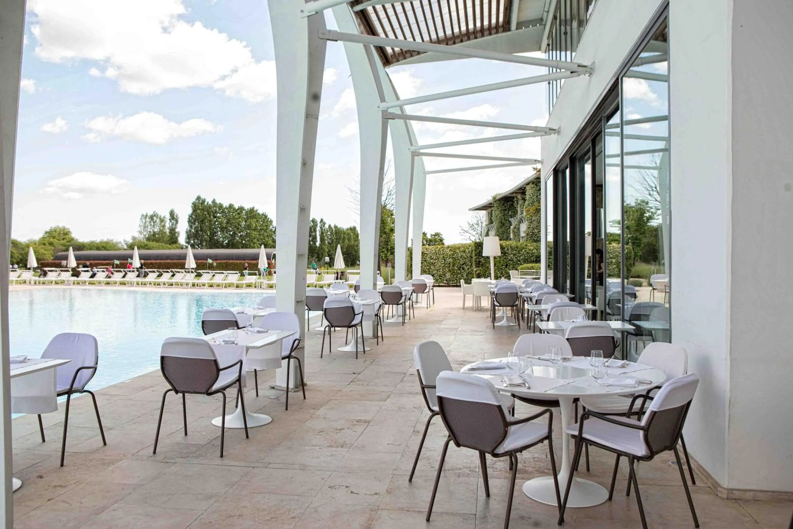 Restaurant/places to eat in Riviera Golf Resort
