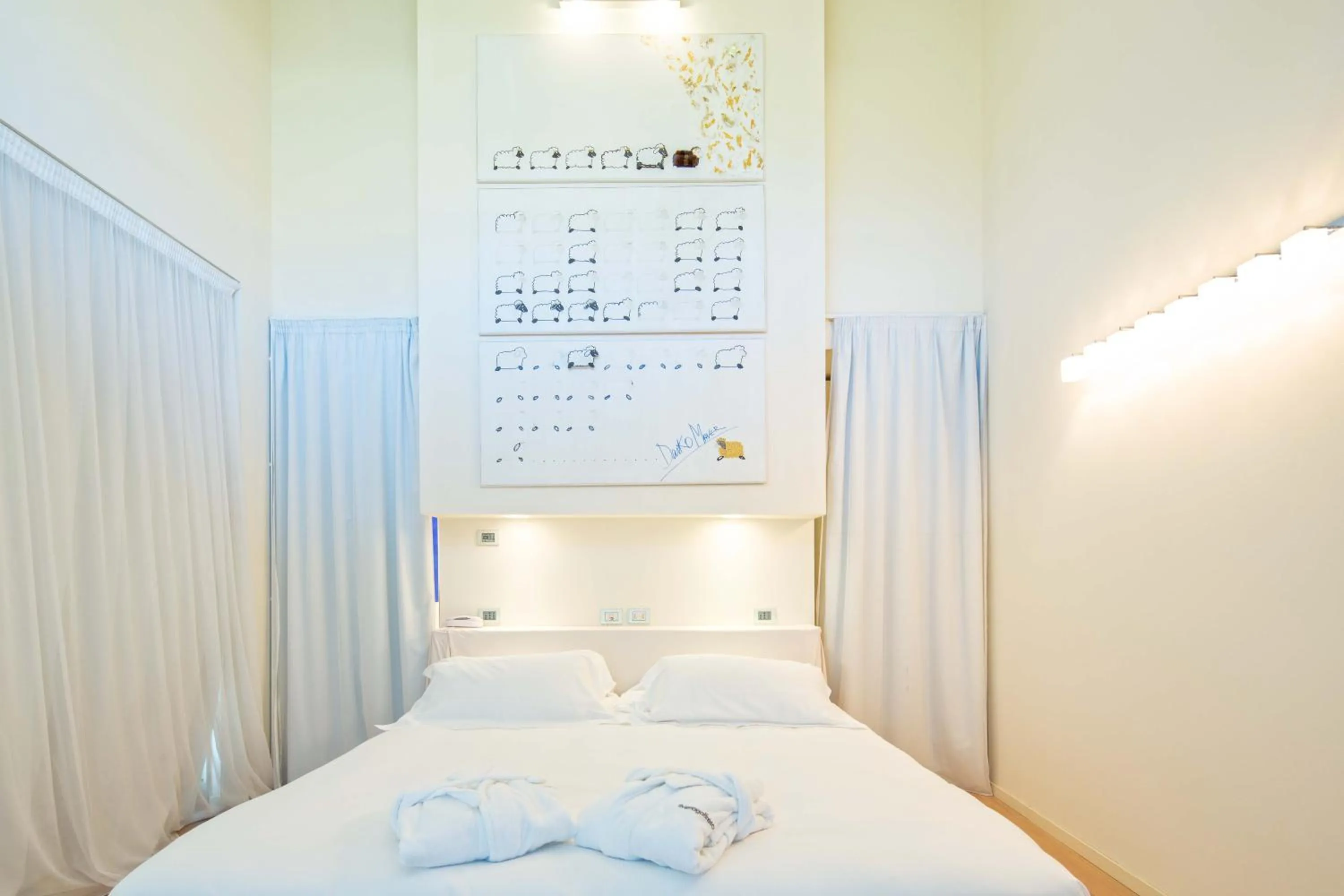 Bed in Riviera Golf Resort