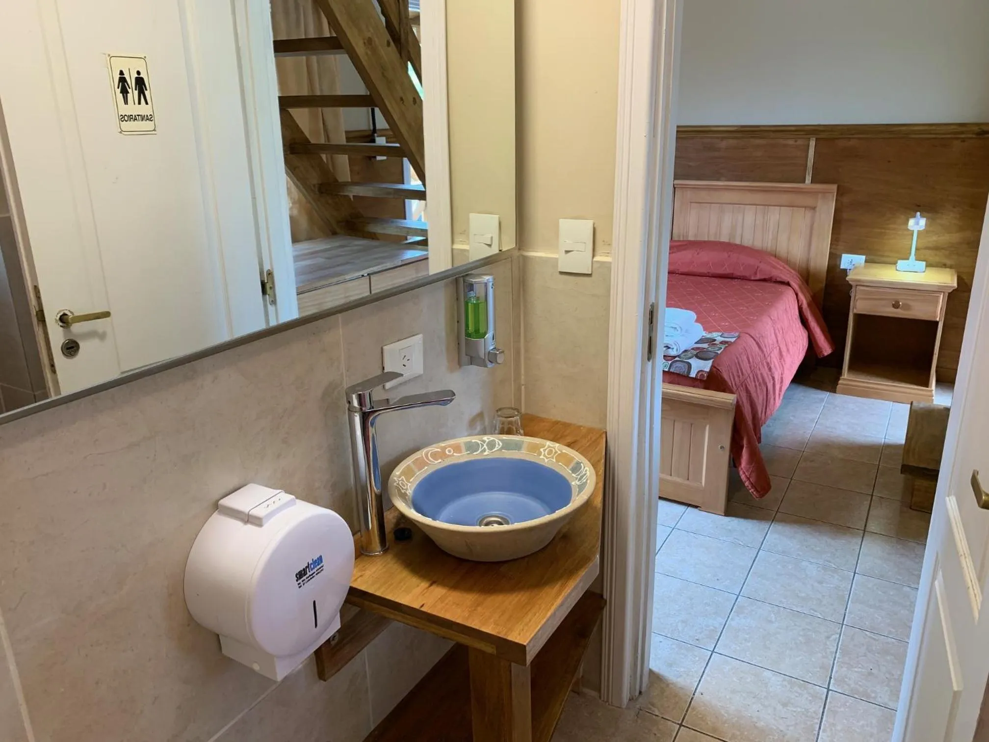 Bed in Del Glaciar Libertador Hotel